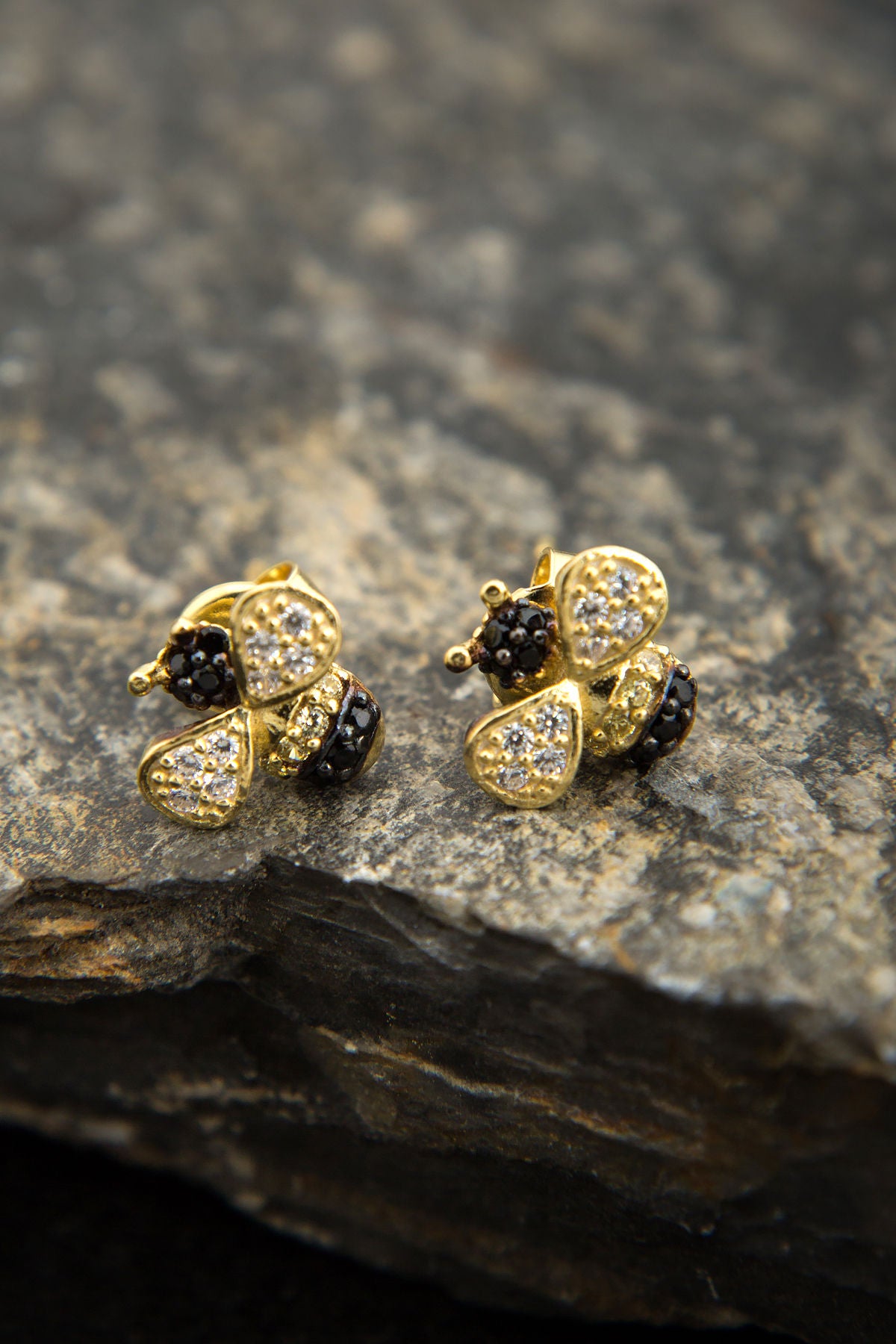 5d7bd5887e199bdaecd3c0df6c4b1604