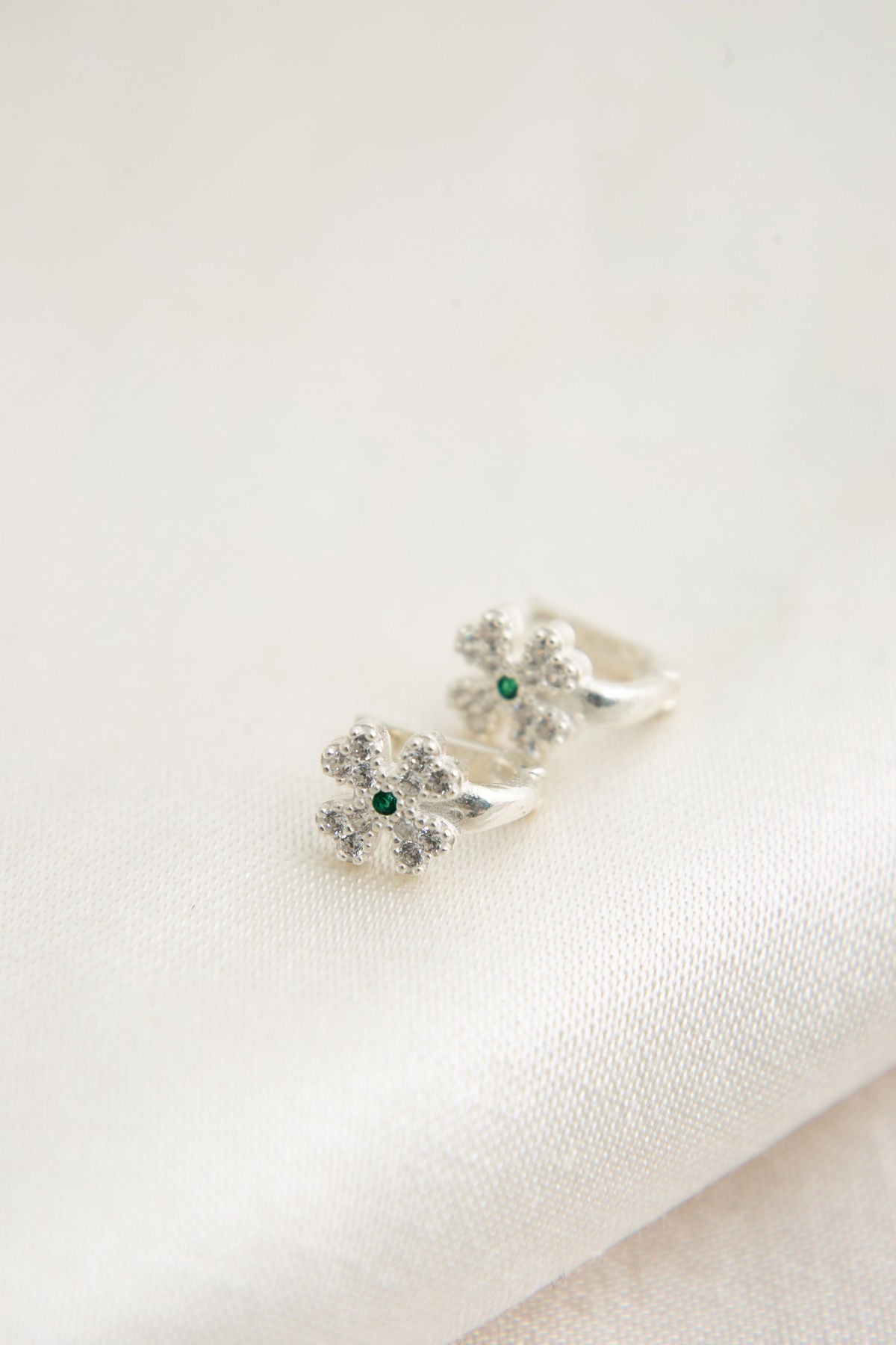 090898ab0fa3a461dd25cbd777ba1301