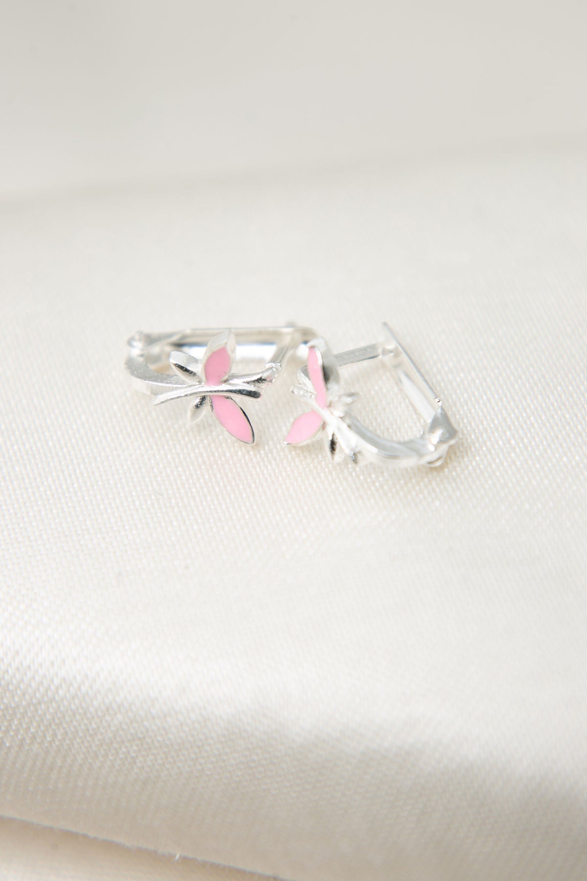 34a73207f15df1e3716723e83228e93b