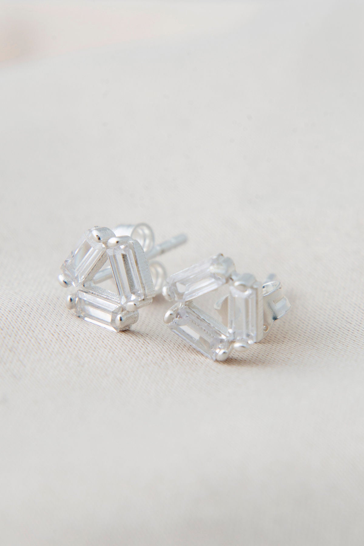 2c3f0a1d056c95129f606f0c9a483b86