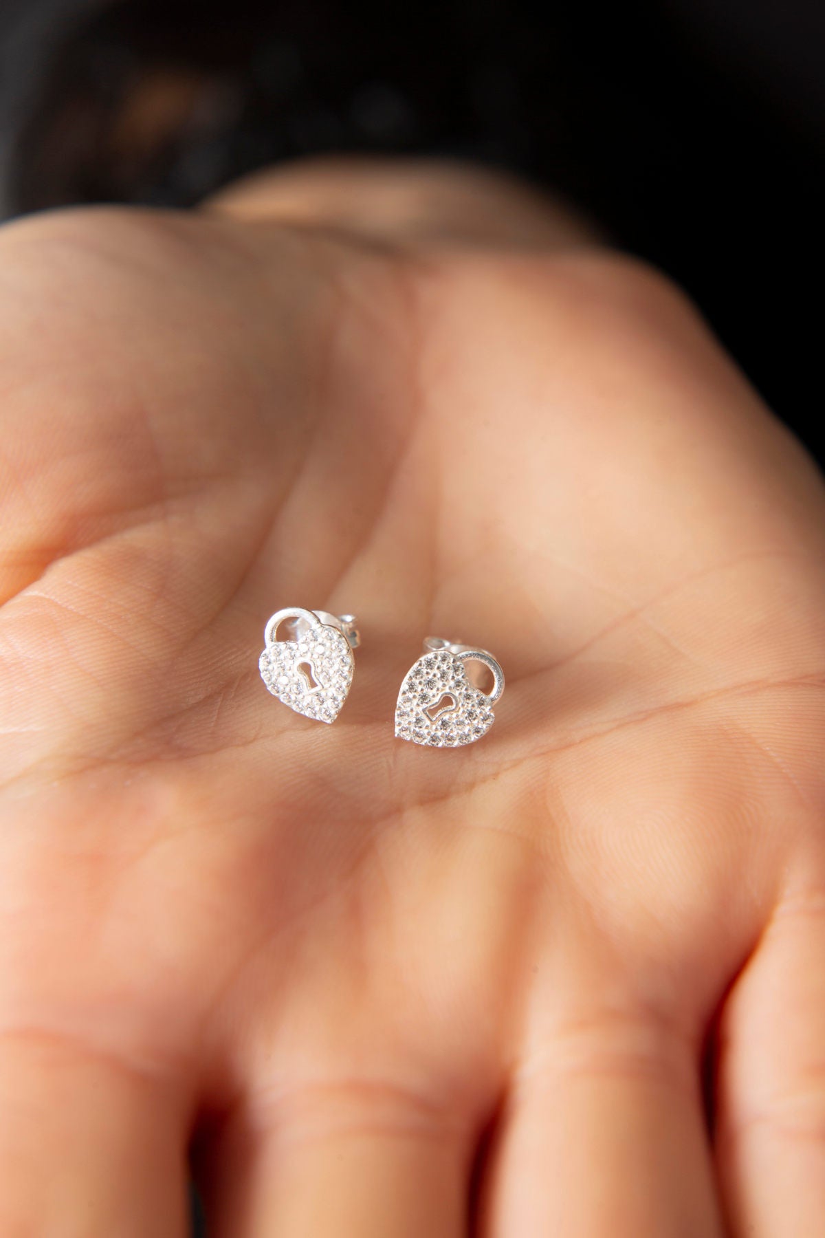 93db2c01c5e7d2f677e8c15535854900