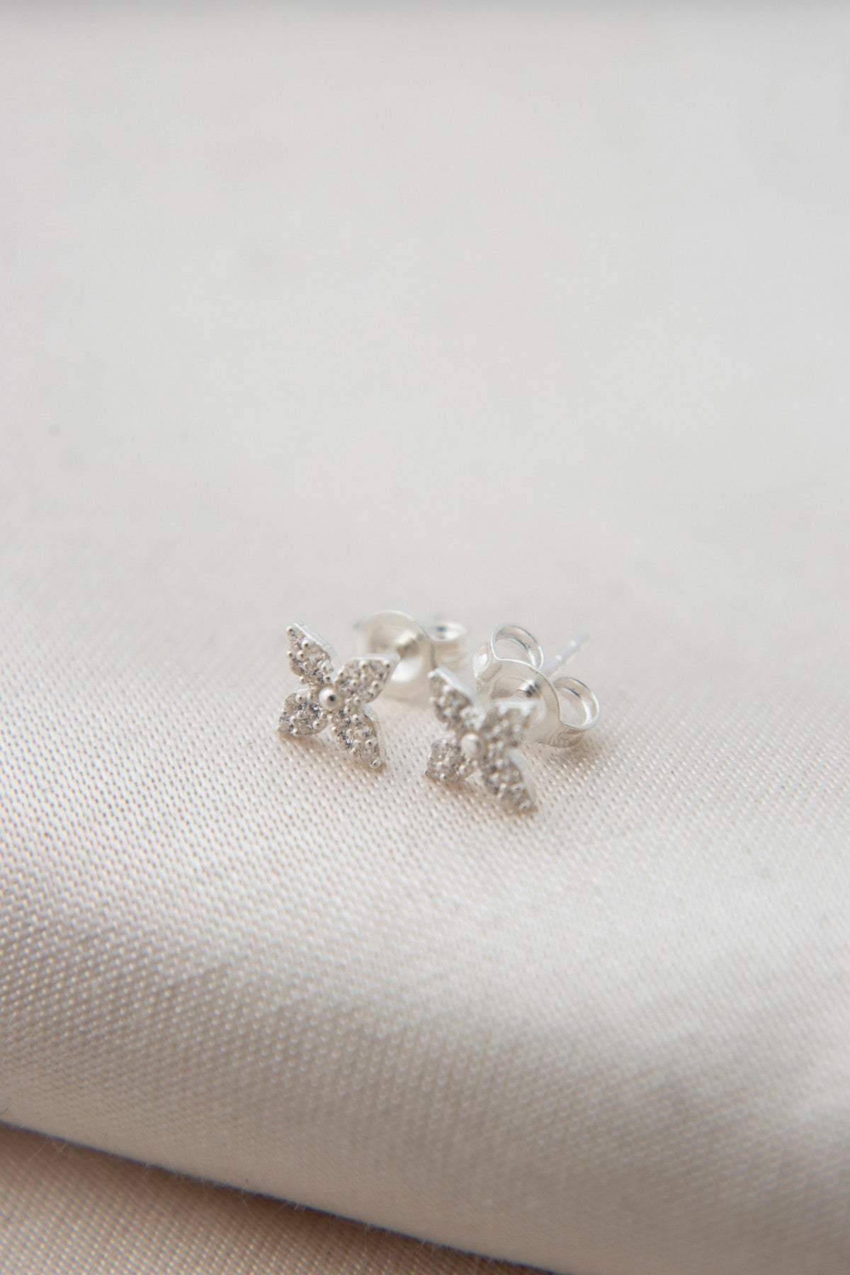 2ca0e5f4f85ca085bc00da9226862d04