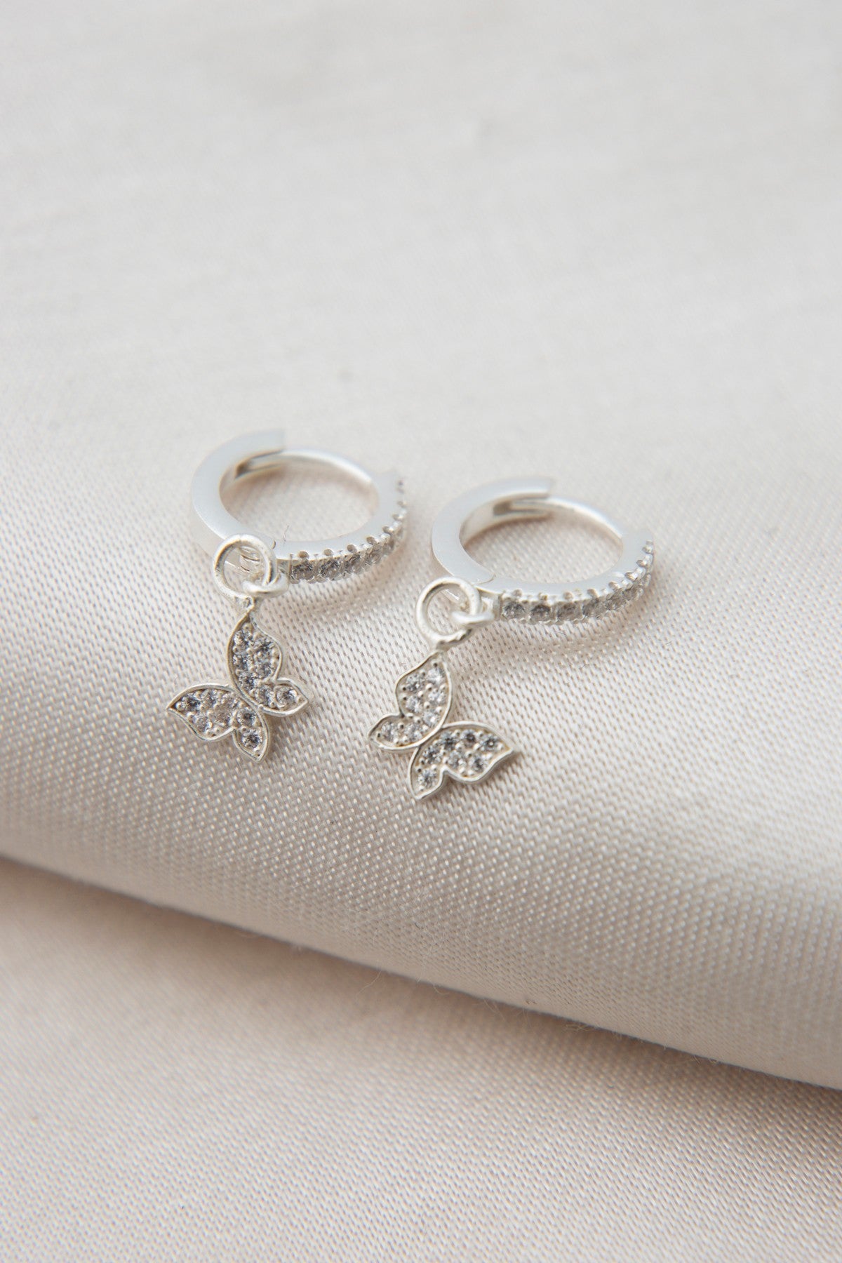 0ee8f3eb79dab3137b31e9c3e96615d5