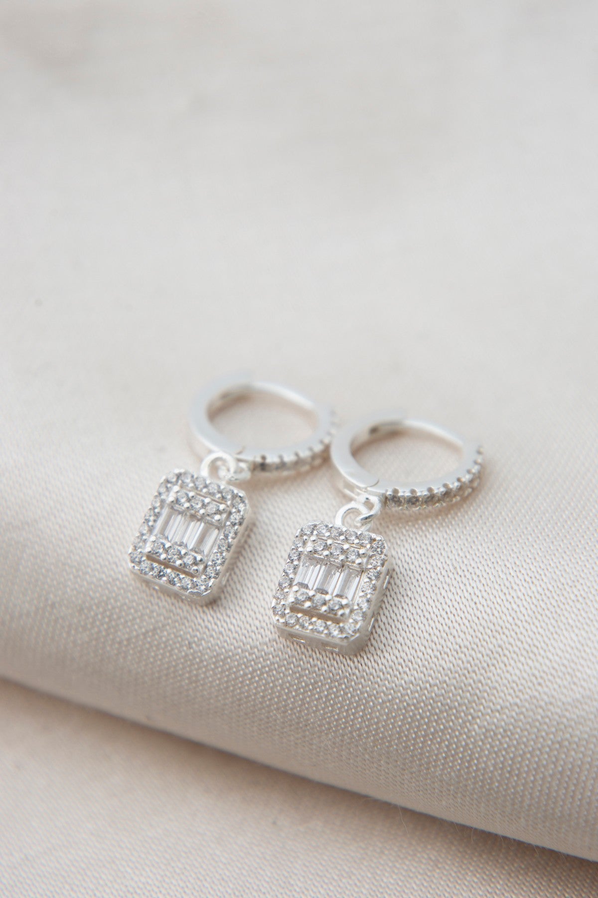 17cdcd934ef649951714ef0d3fe87b42