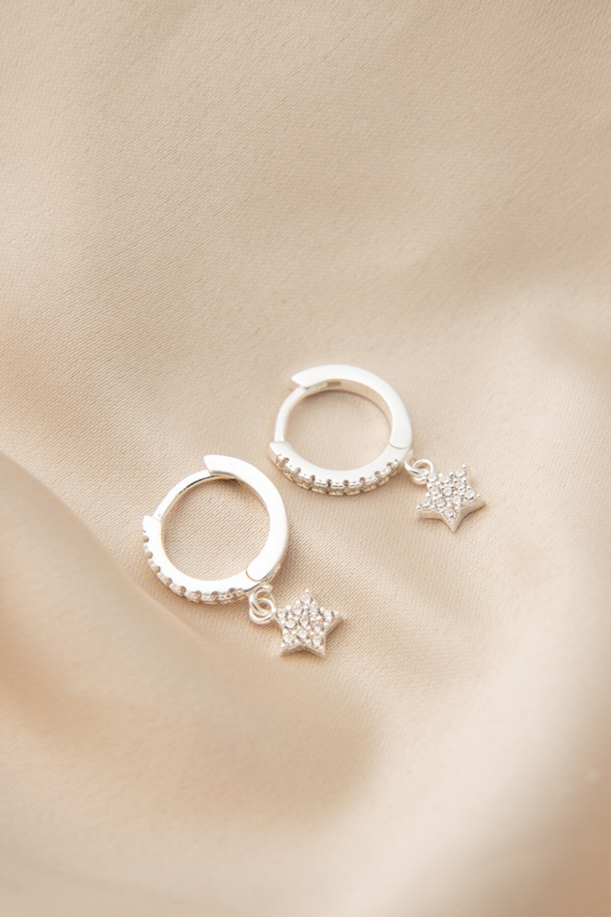 3674f5cd1369cc7faefe61d3cb143629