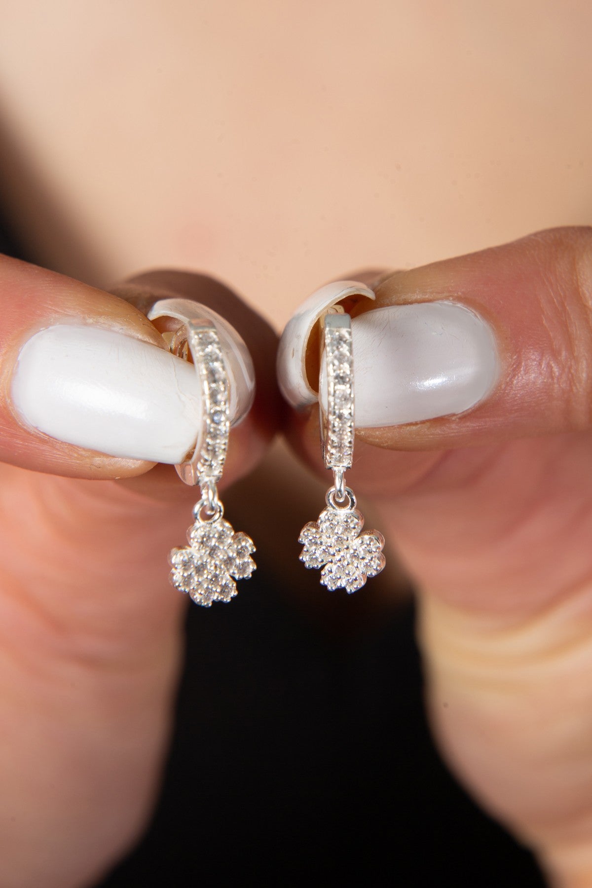 9386f9d93bae7b8d2820361705c5a317