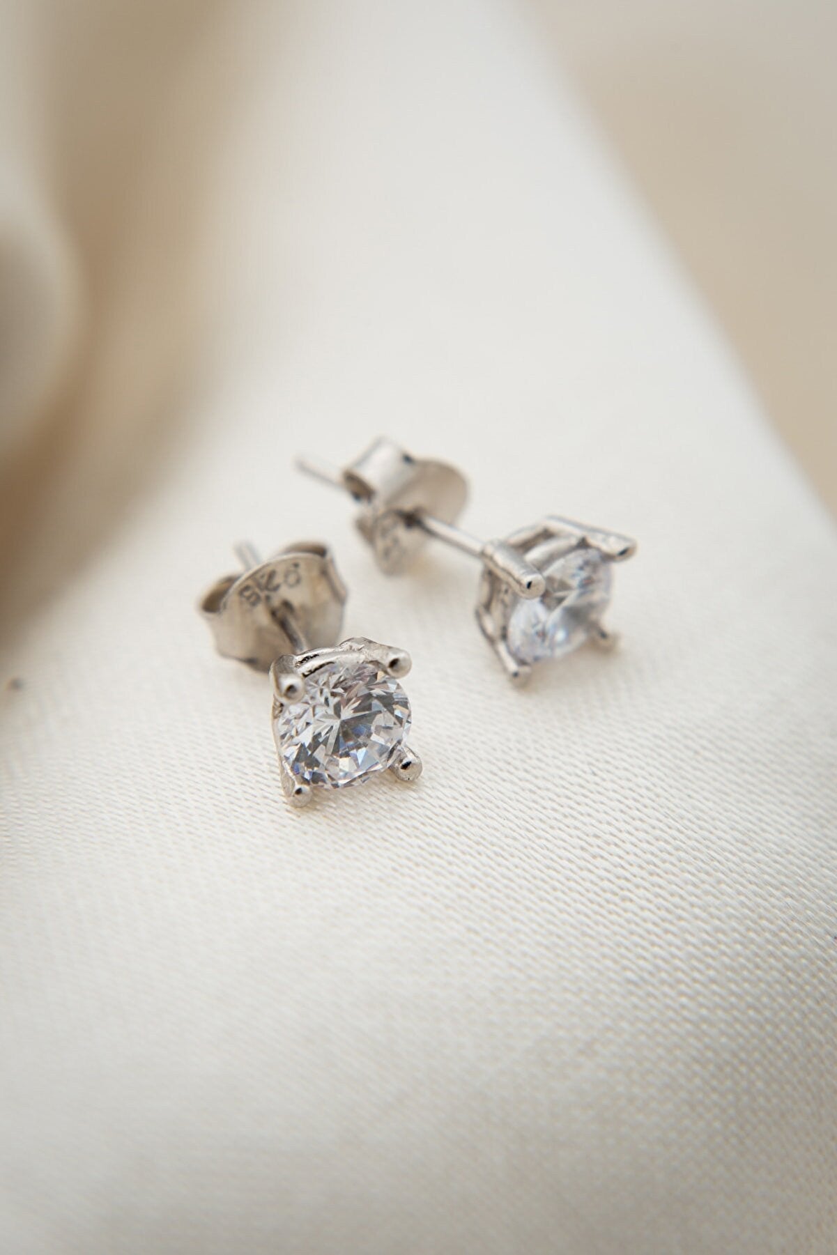 e723a1d65328b0dc6531a5f1b34068e8