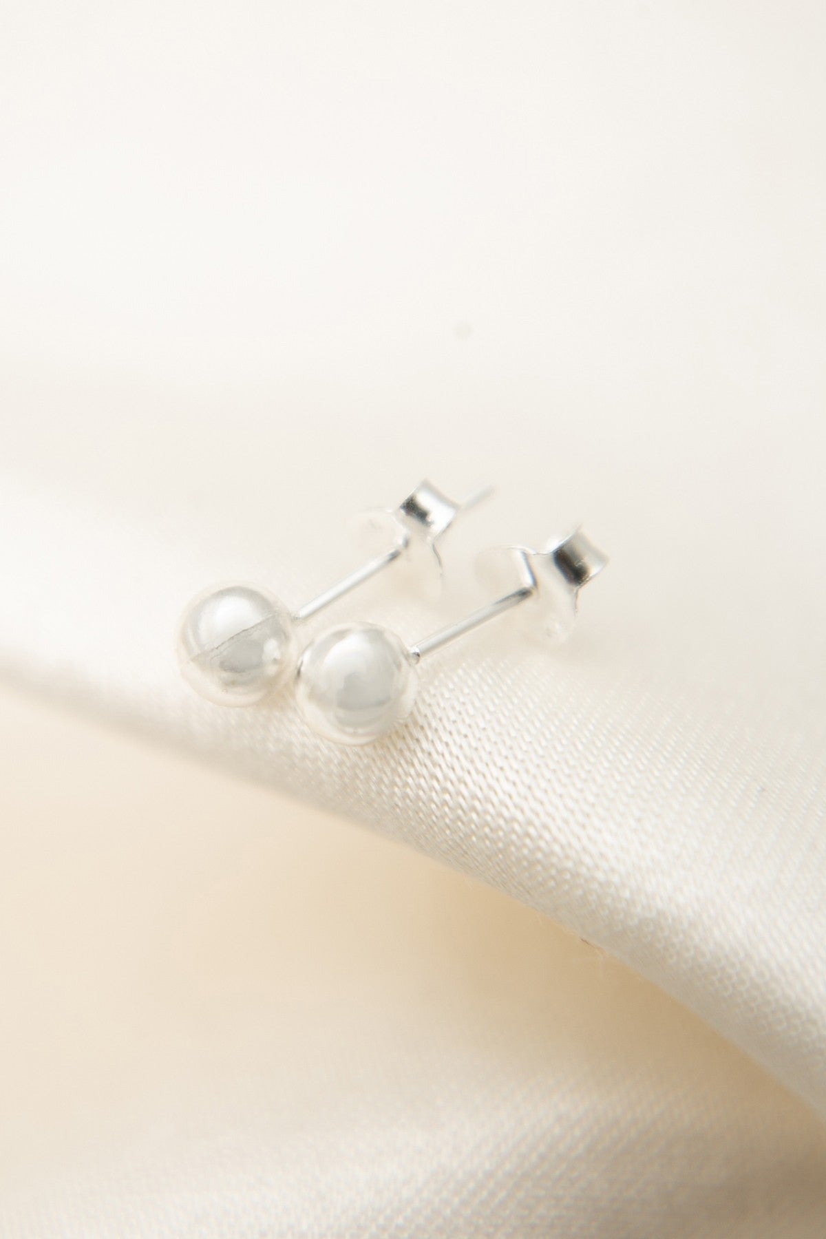 0e33e0d251573229ed7cb41d0194ffbc