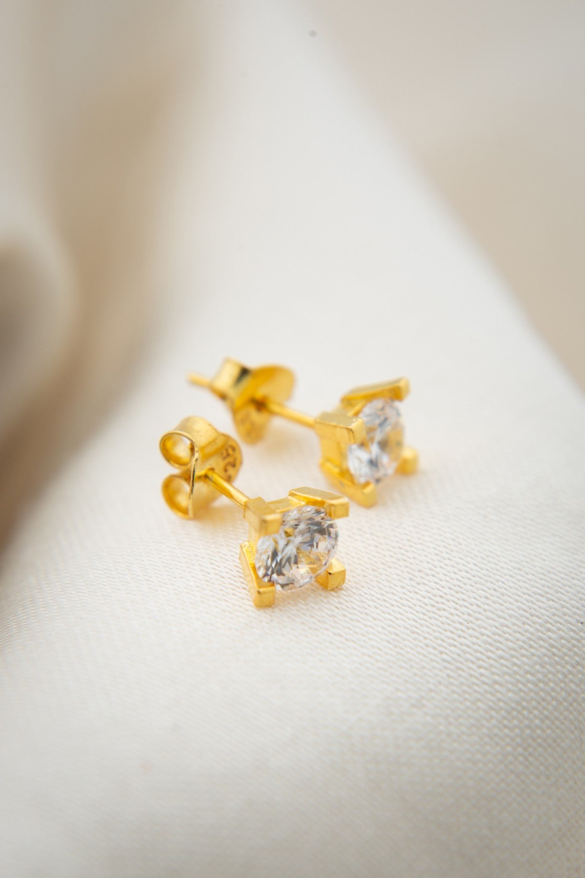 ef20ba8ef465eb6c5c41d5be5b9b374c