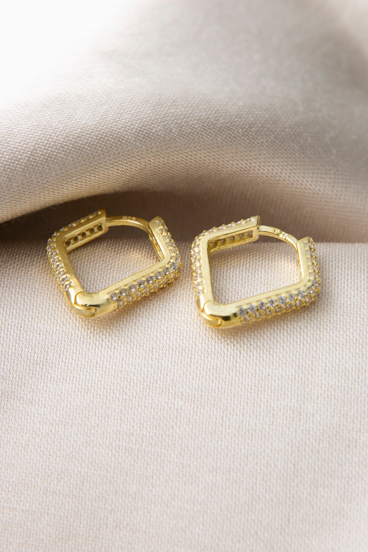 08e2028e8999552b14d941da1f294c7a