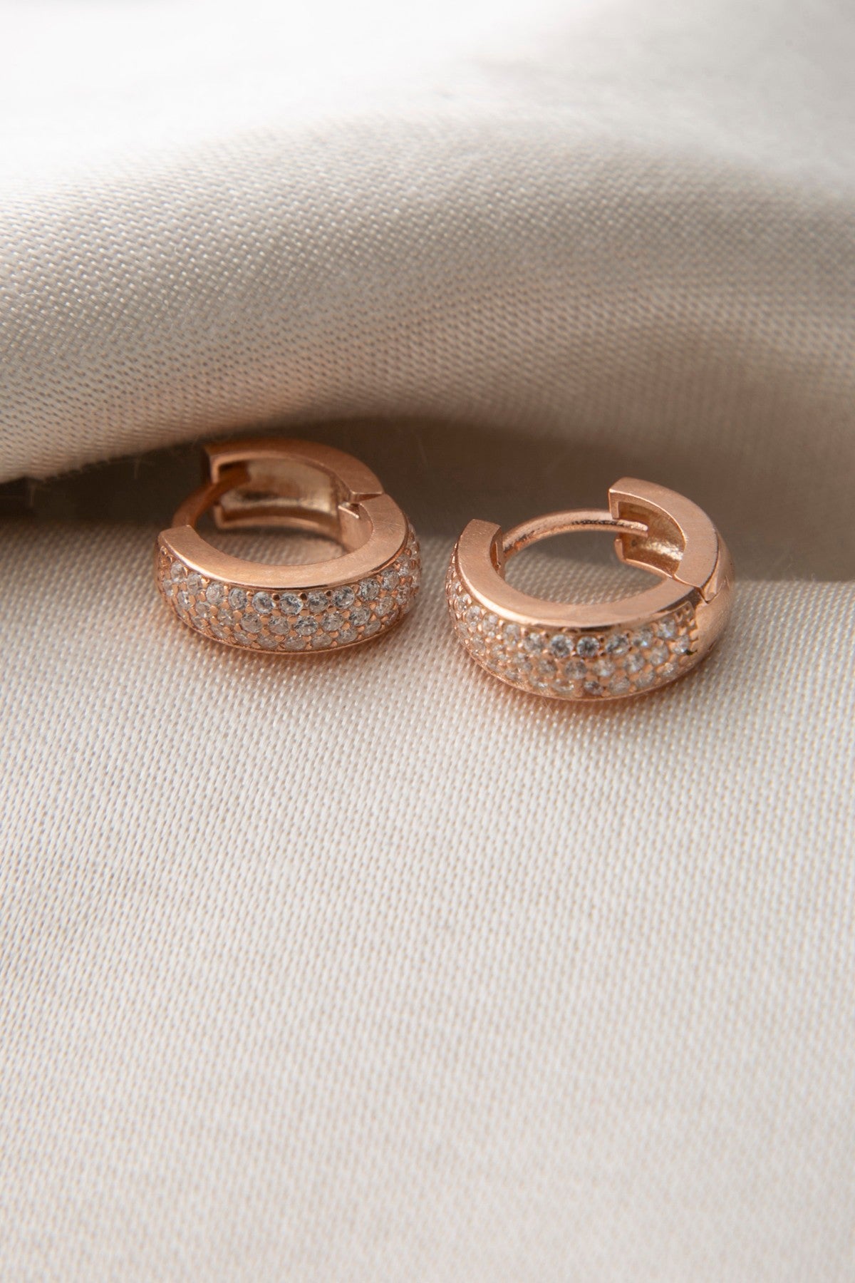 12cbe44dba8bef9258cddf7503f33766