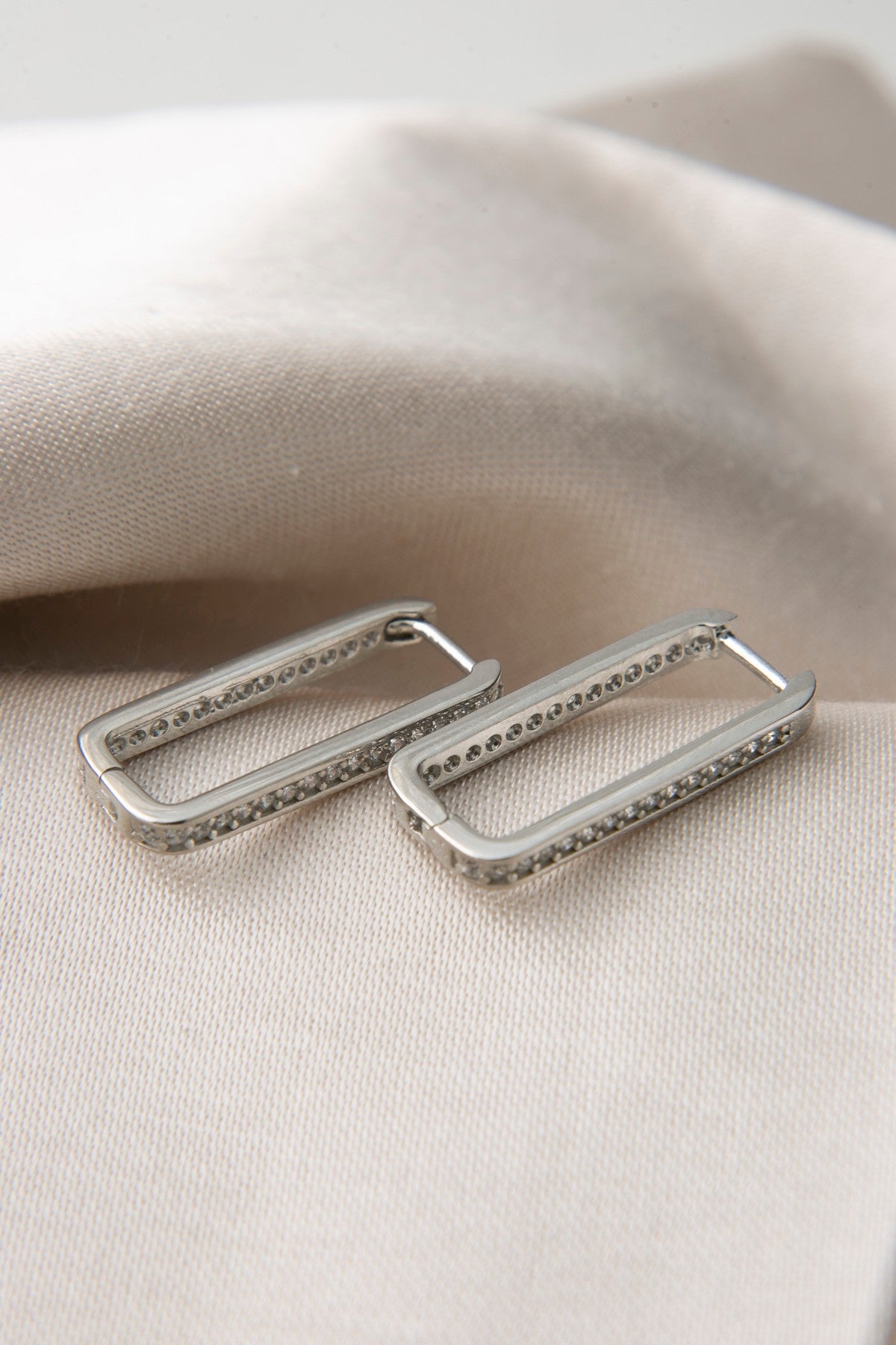 2ee8b2d57f438d479ccb431969eb2129