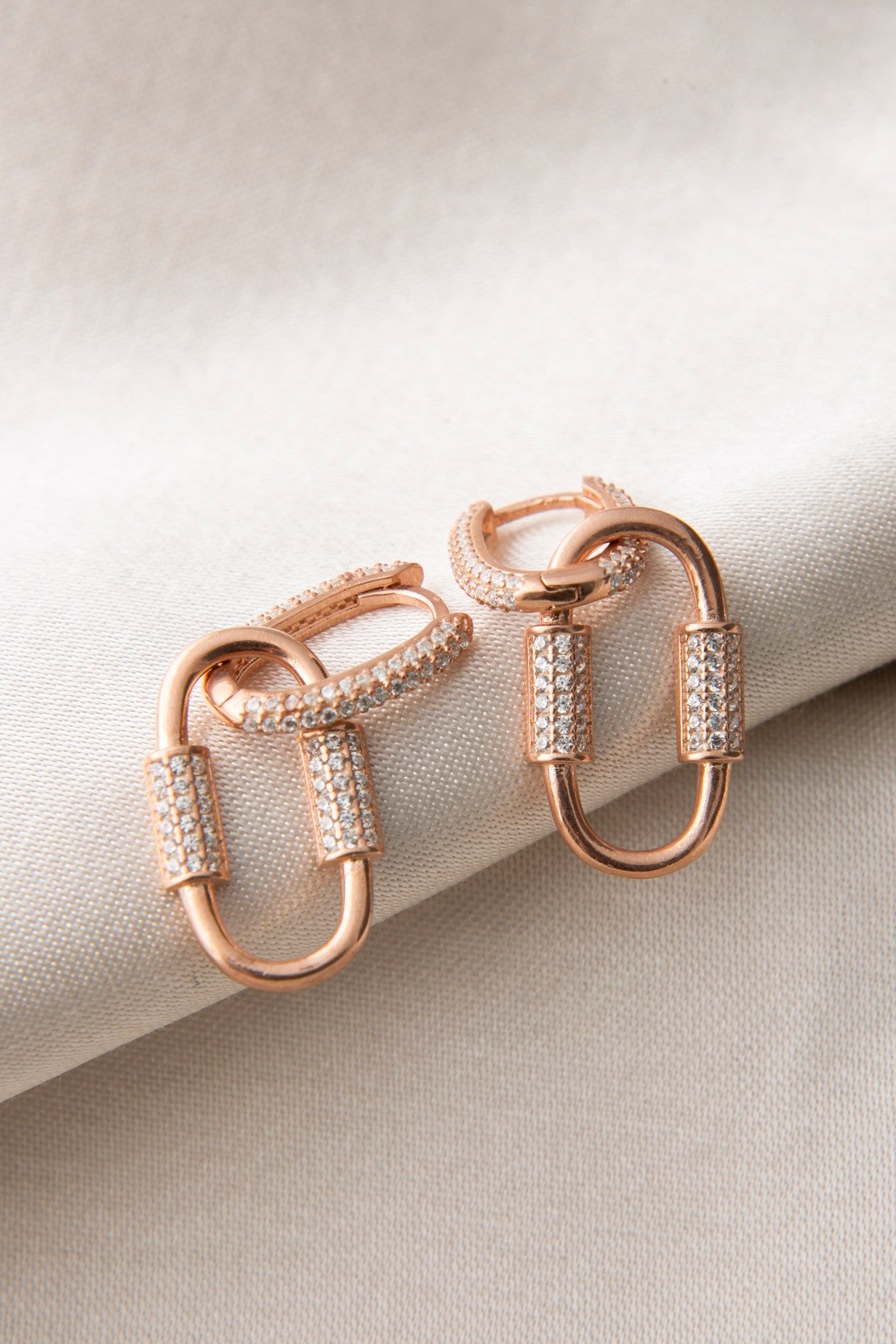 5c34aa246234398baab608adc2d4e3b2