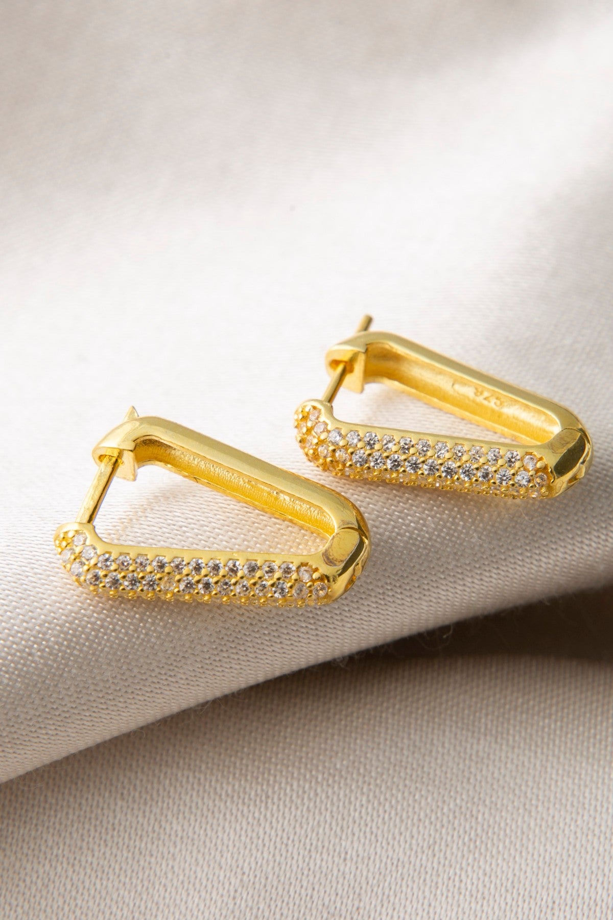 91575fc8b5ce3ef6a23989bec5f9b4e7