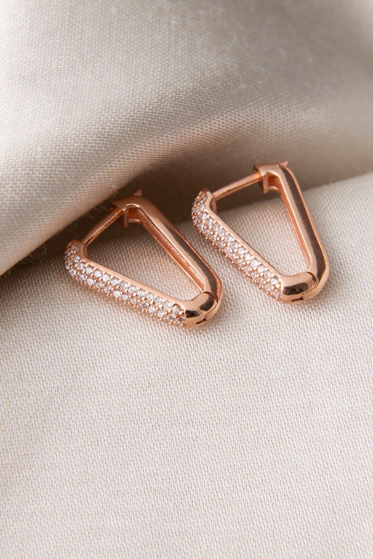 114b39776f6dbb699f953e878fc2f8b2