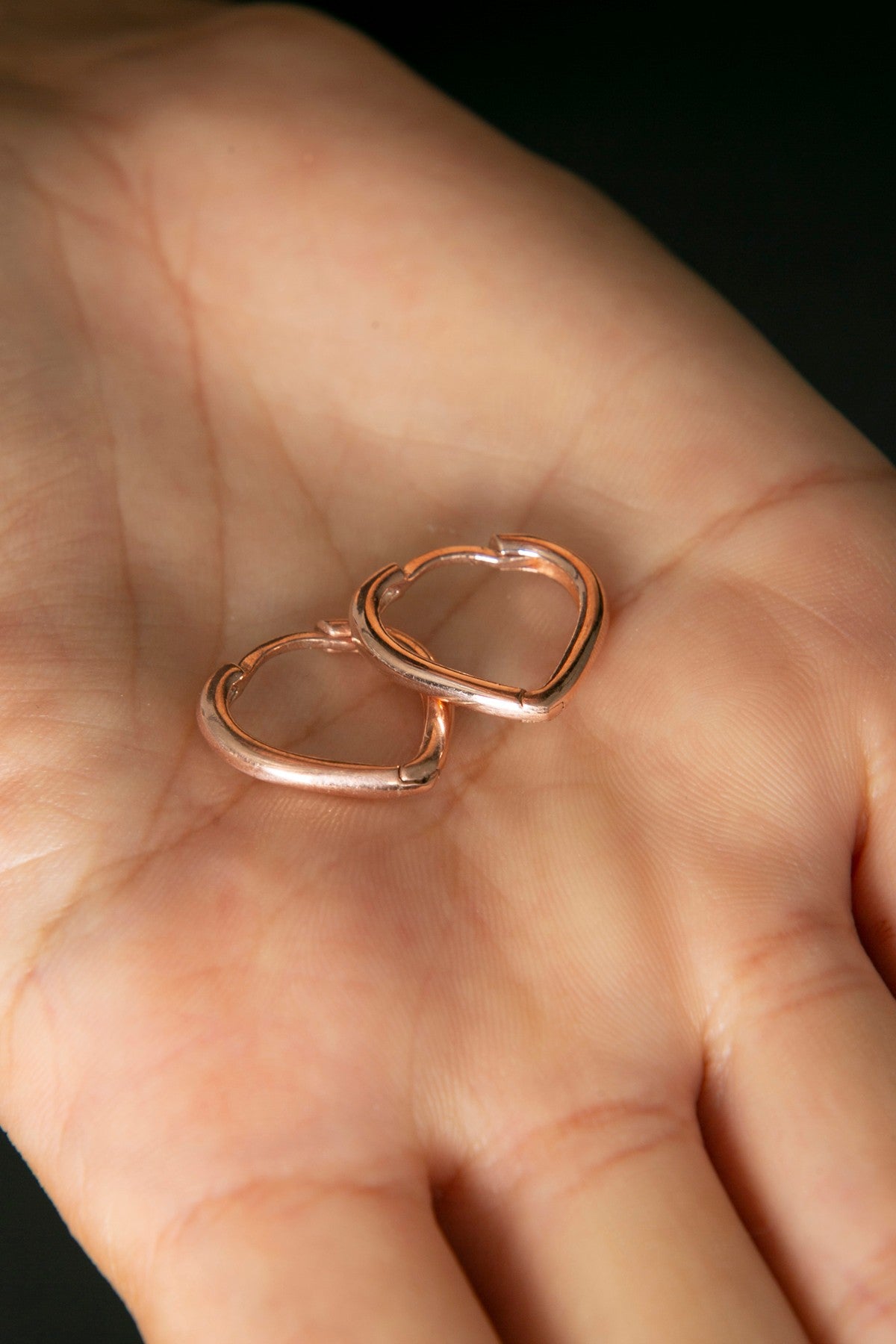 05fb43ec16a5665518cd5a006d6405b4