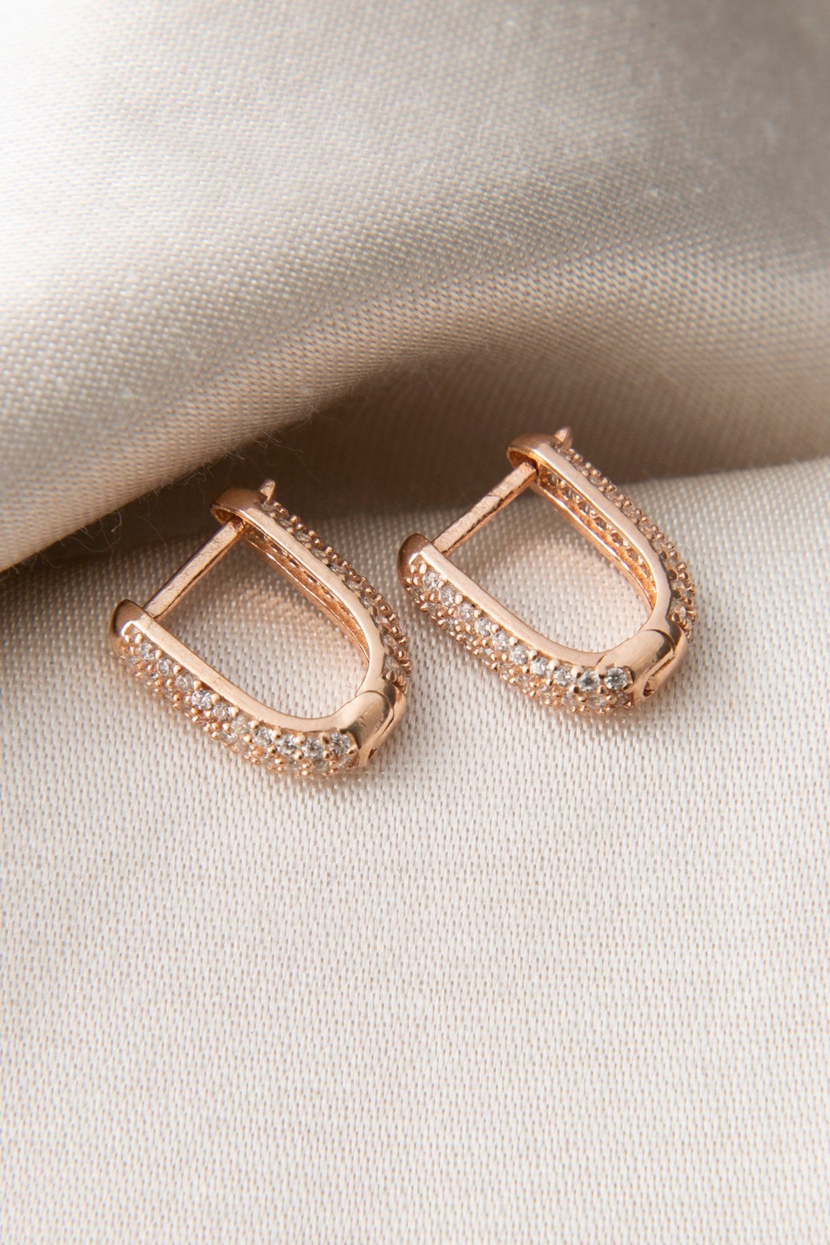 3f3d62e6a00180347f52f246e35895c9