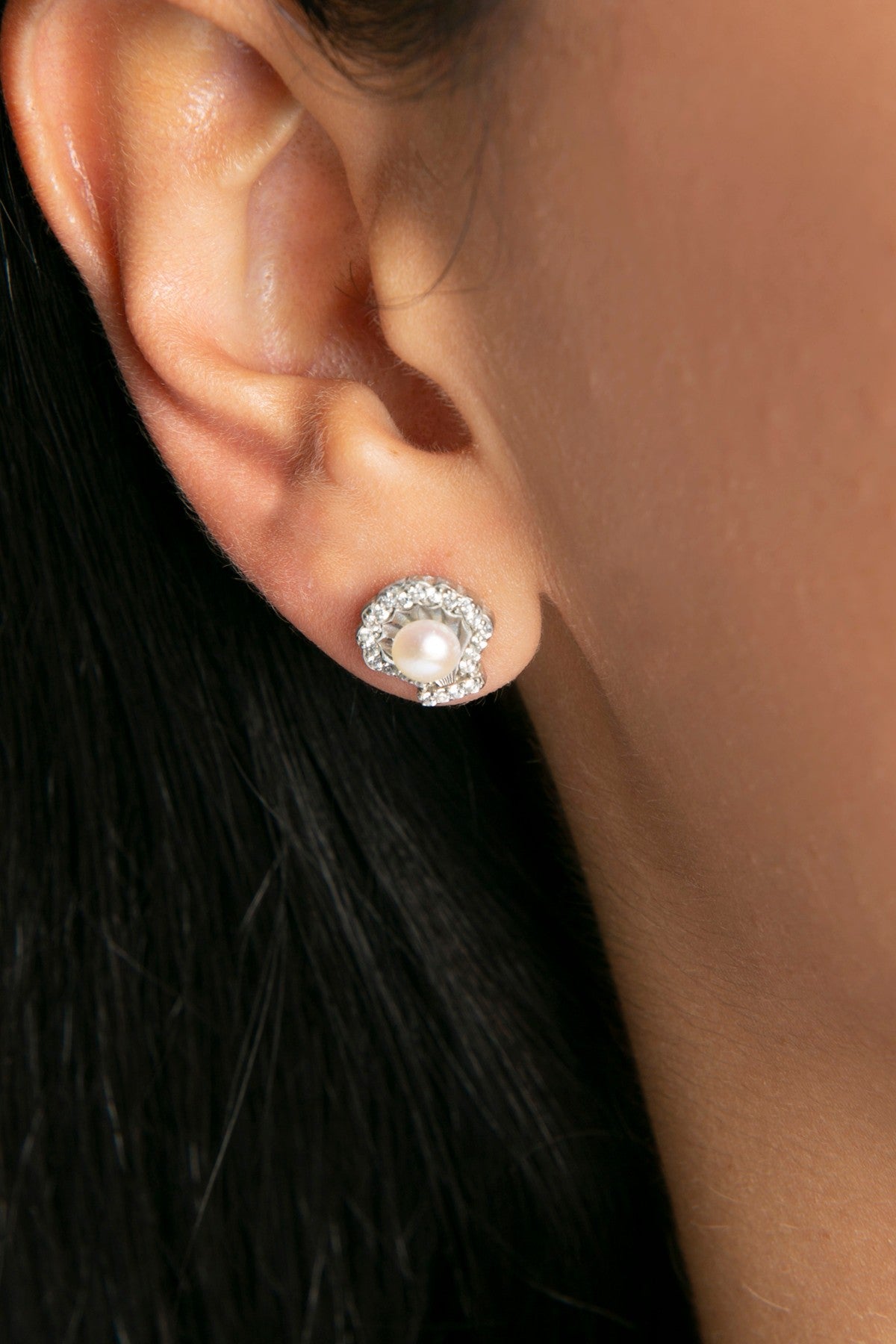 77861c754c96a8eaa892254cb6b3b1ec