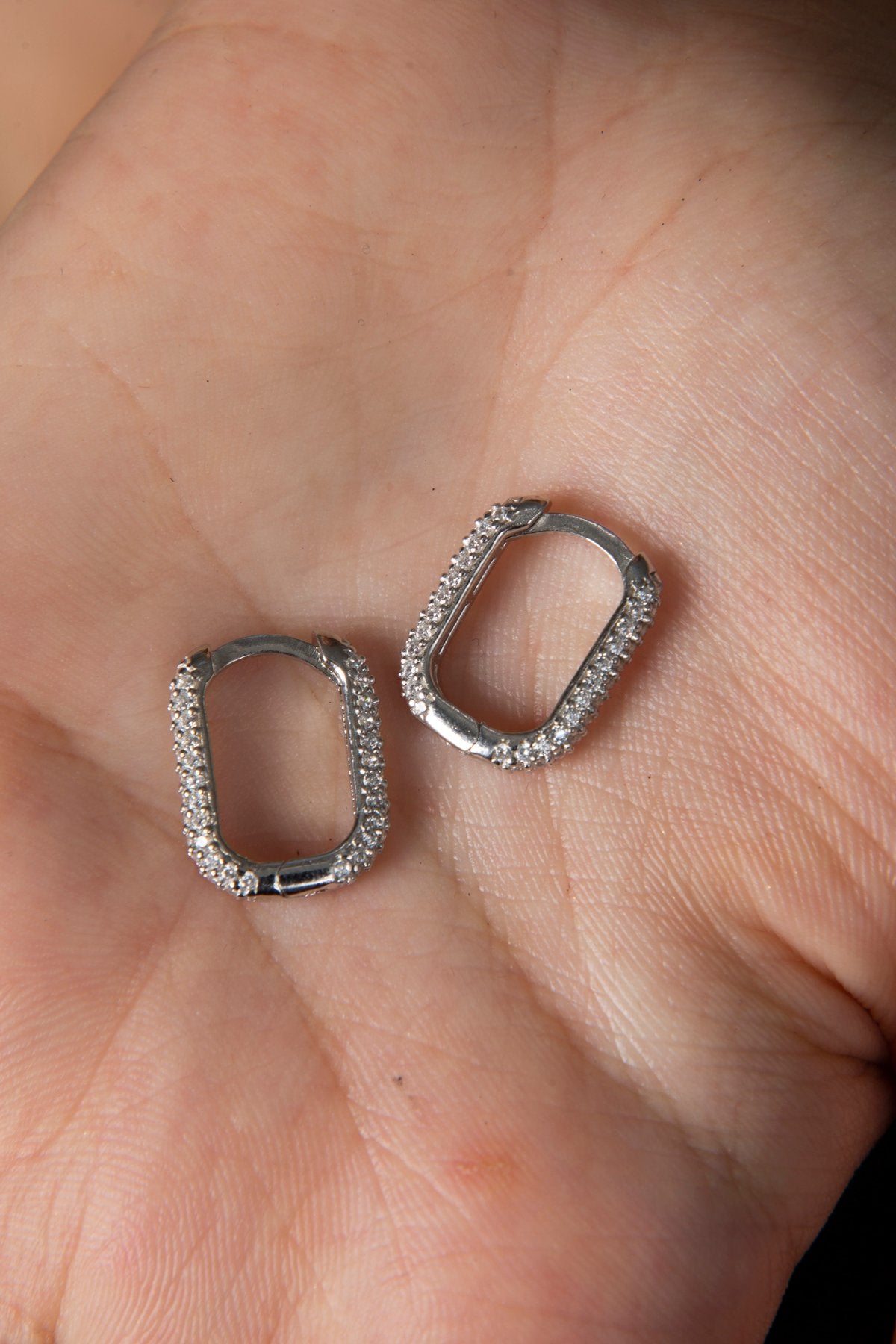 c05a7d81184860d5d72c903184bce599