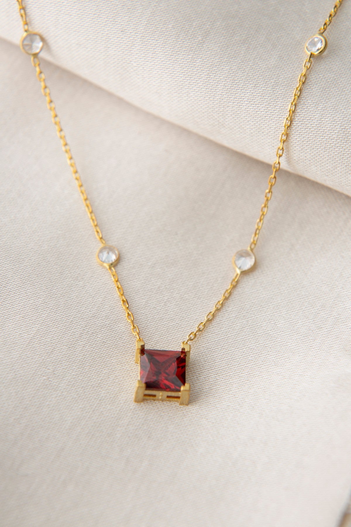 b52d4f589a4eb95a9fe9efc89abc0402