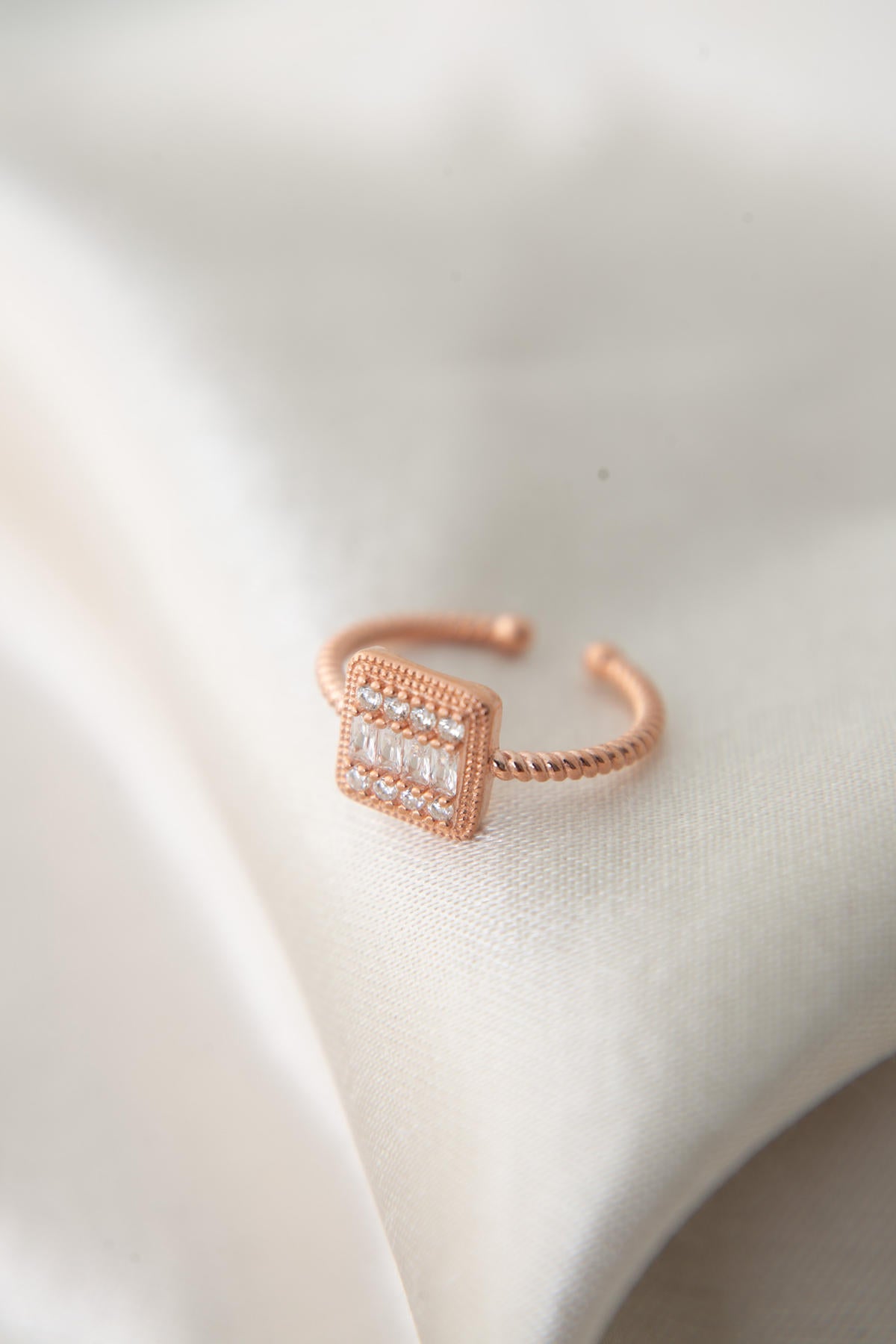 e04ba0abdb0526c48cf4cabac632676b