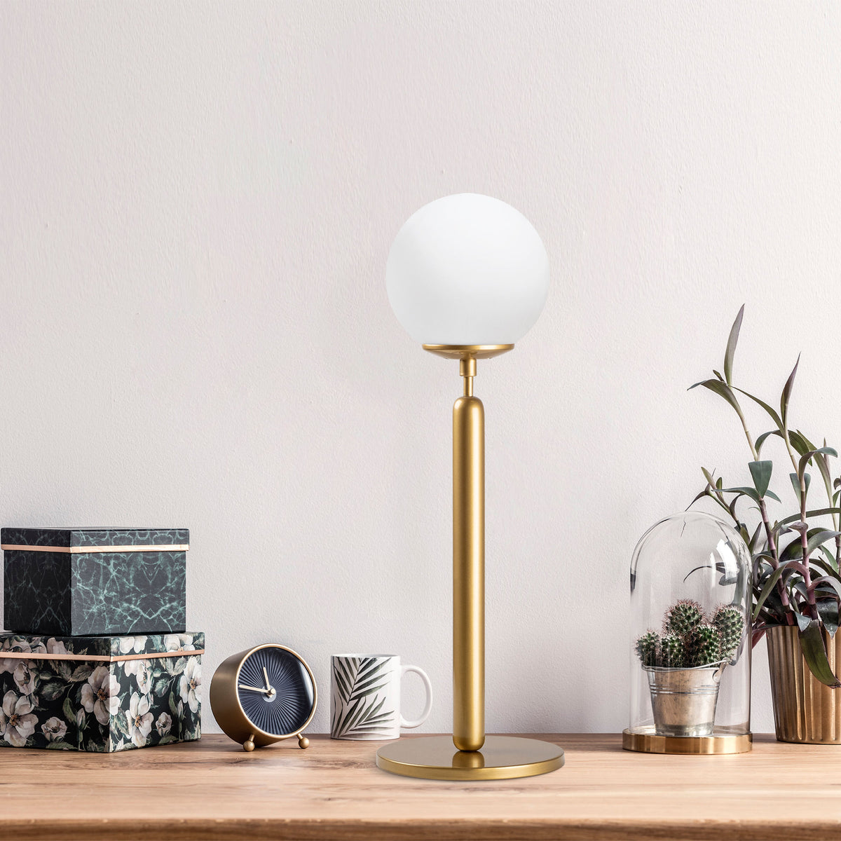 Stolna lampa KING vintage, metal-staklo, promjer 15 cm, dimenzije 18 x 18 x 52 cm, duljina kabela 200 cm, E14 40 W, King - 11463