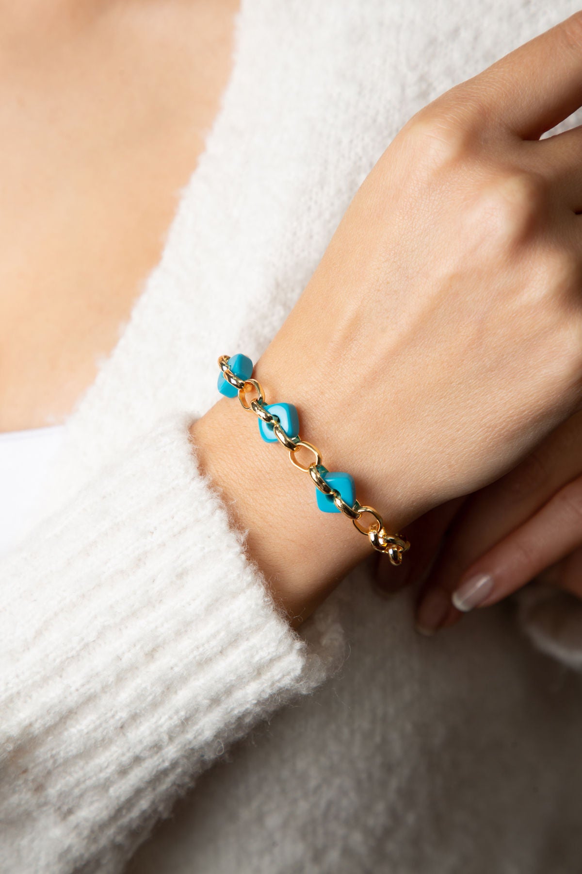 73256385f93aad7e9272613f2799f3a8