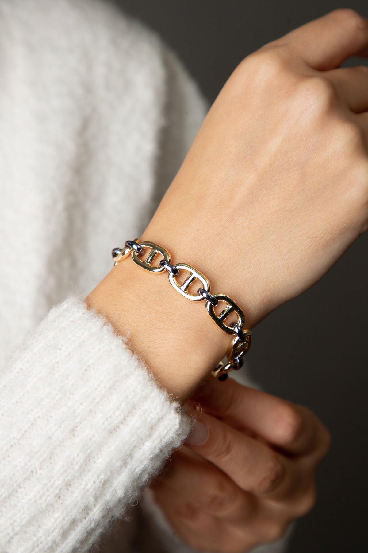 30d75a5a8c8c7010ace79d57103d803f