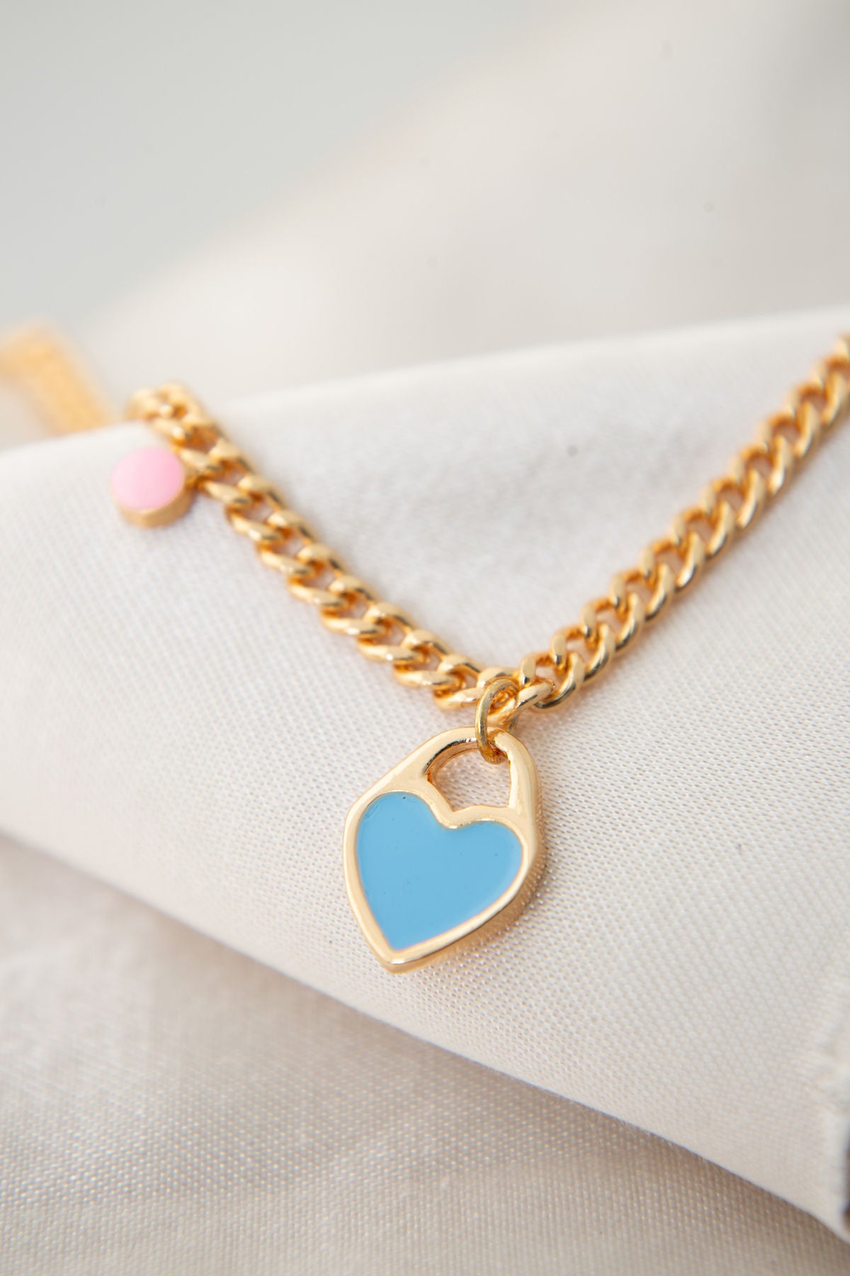 a2438a662c5b8b2d6c40bad818ae2b7c