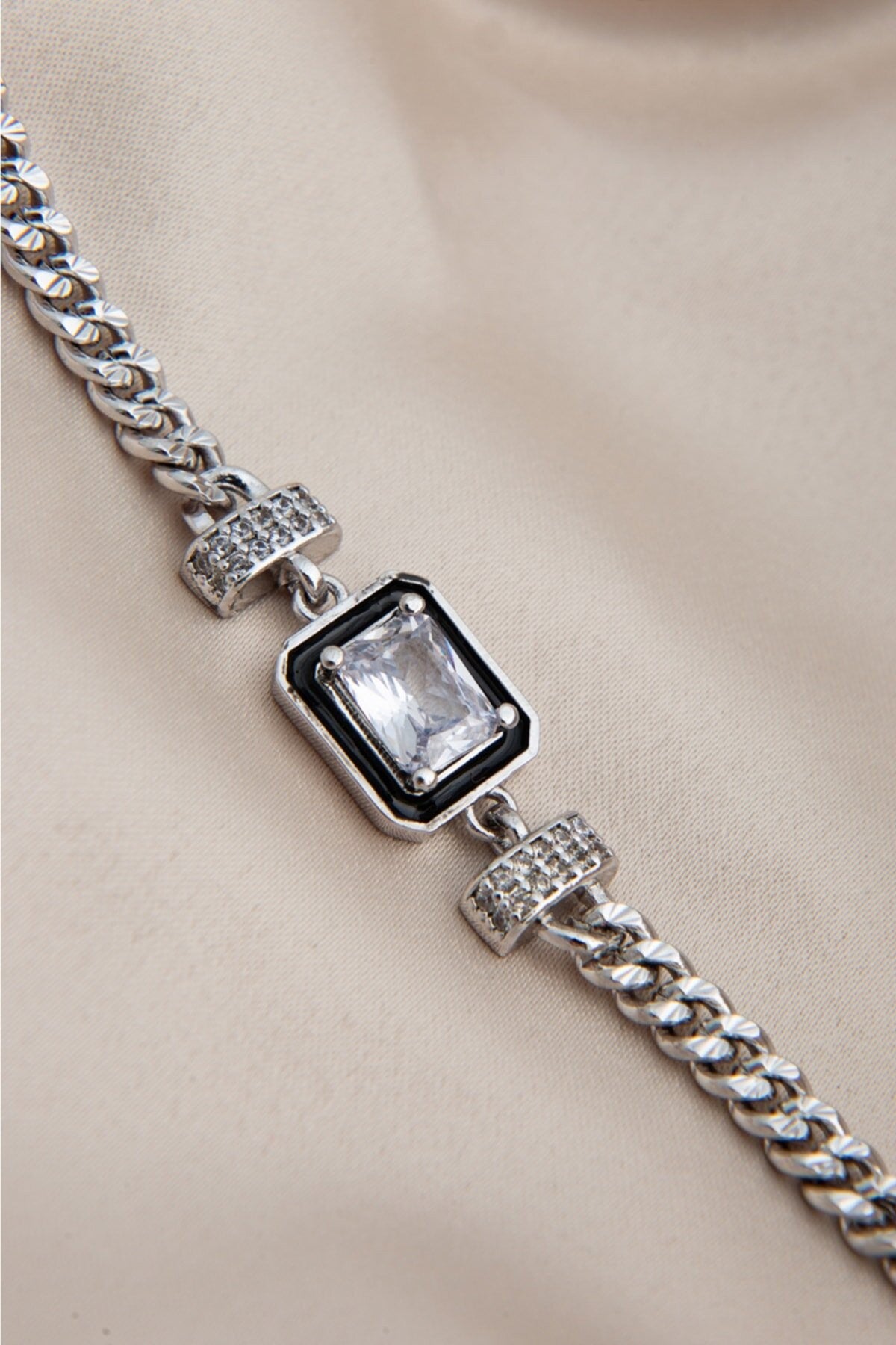 f119766e4ae222bf36a050b4b4049c53