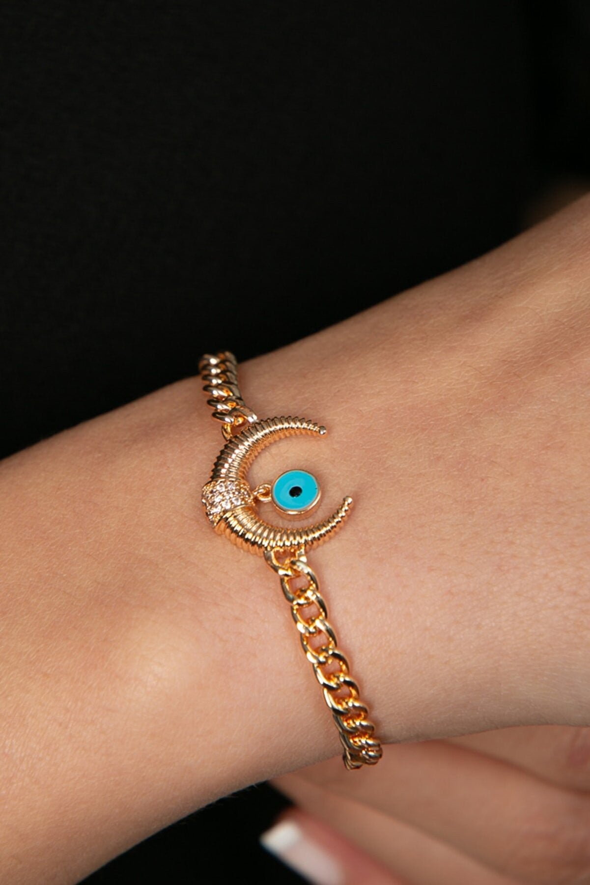 9e980f8efe8c1946c5c8266288830b59