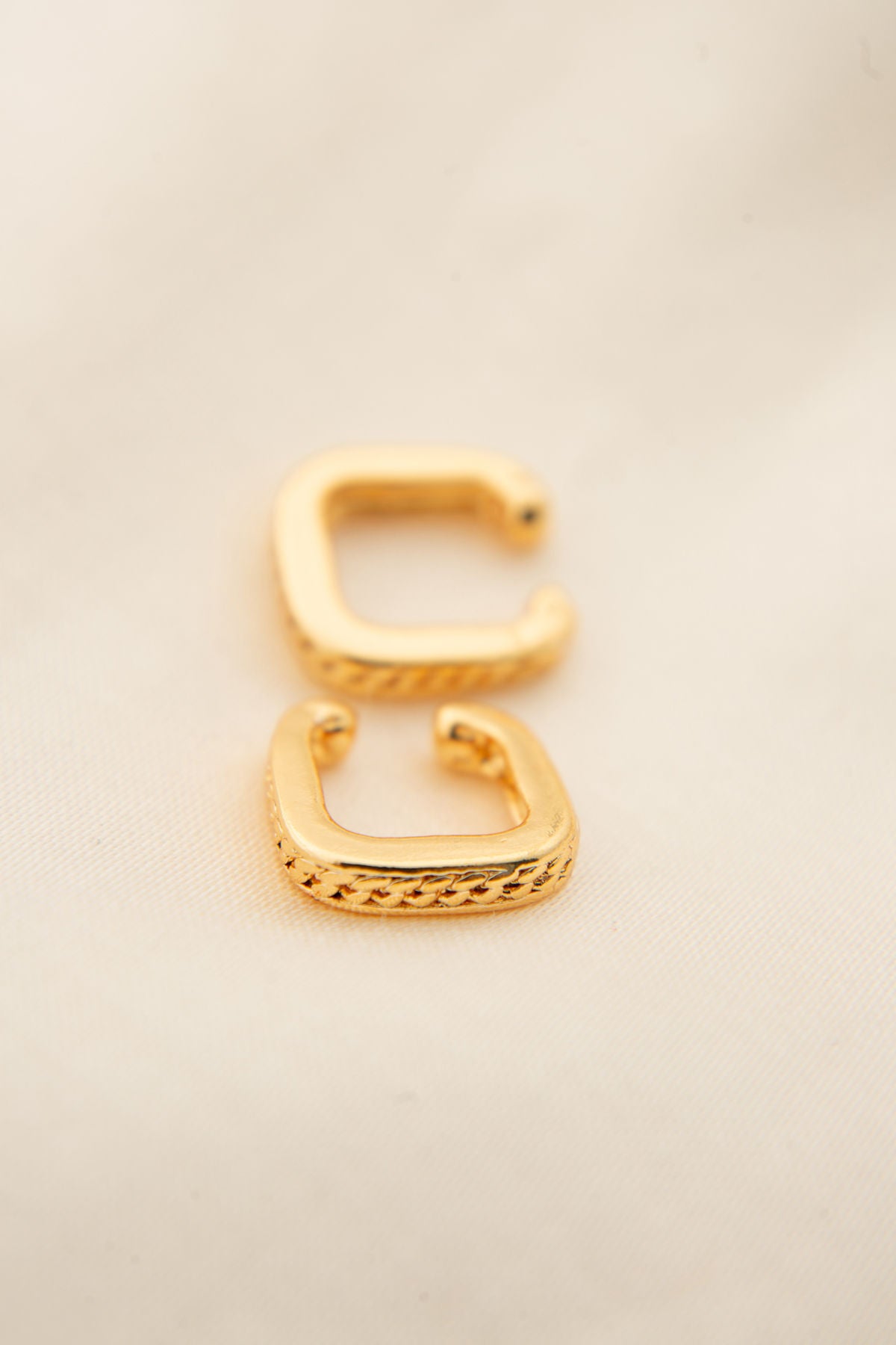 ad655af88d87f318d1b23603ef78753e