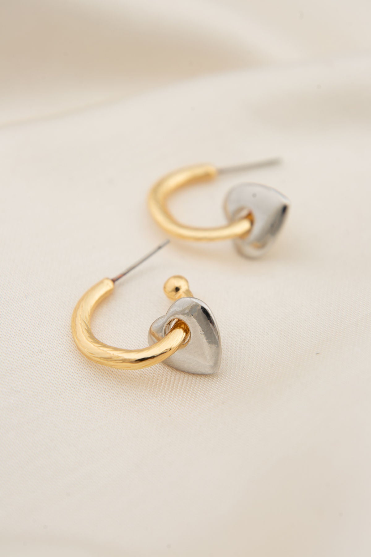 d77ccc8e470d88c32887c2a8b1ffd3c8