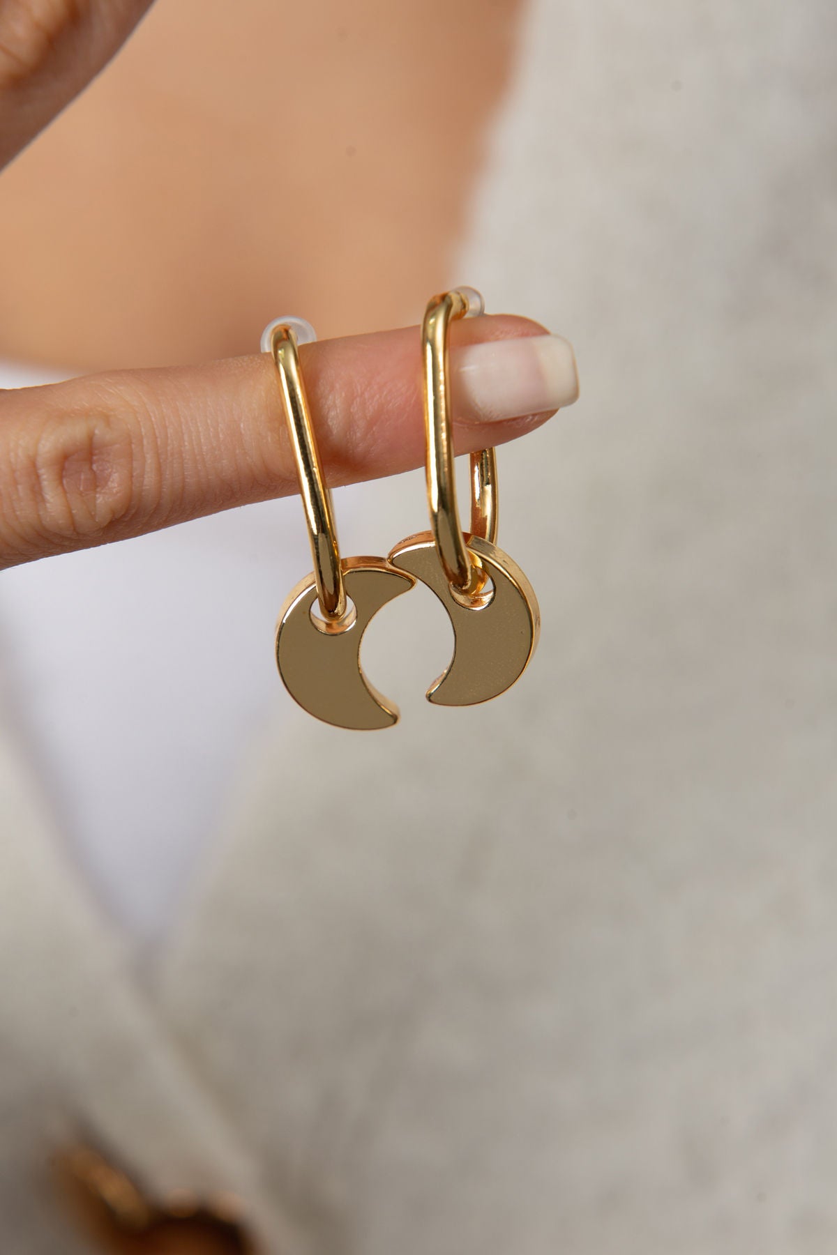 c7f71f7d12032408c89964a182ad035d