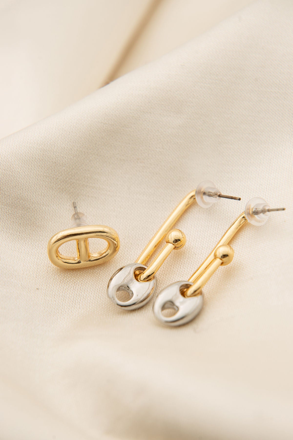 8d9dfc3e451a0476ae300acce3cd2d2e