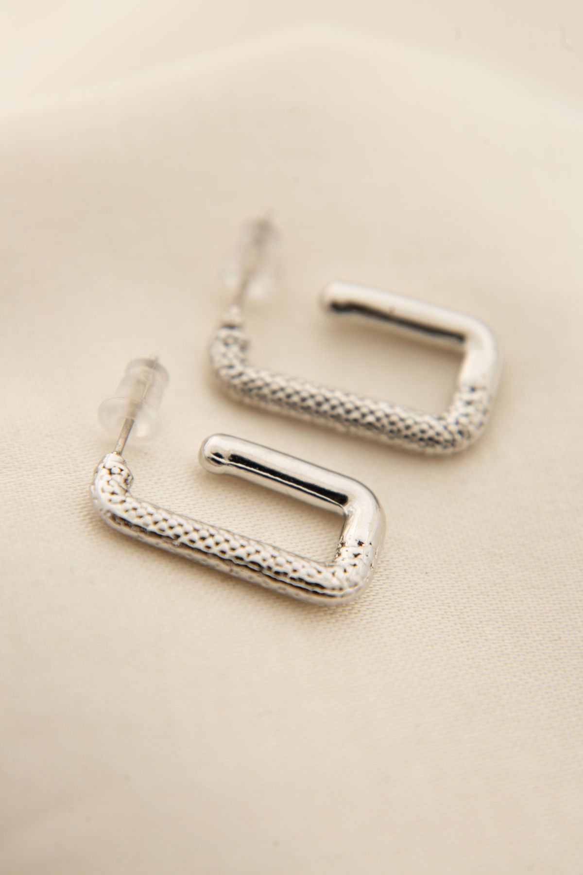 b6150f6afaf7d5cec4b49a6378bb42ff