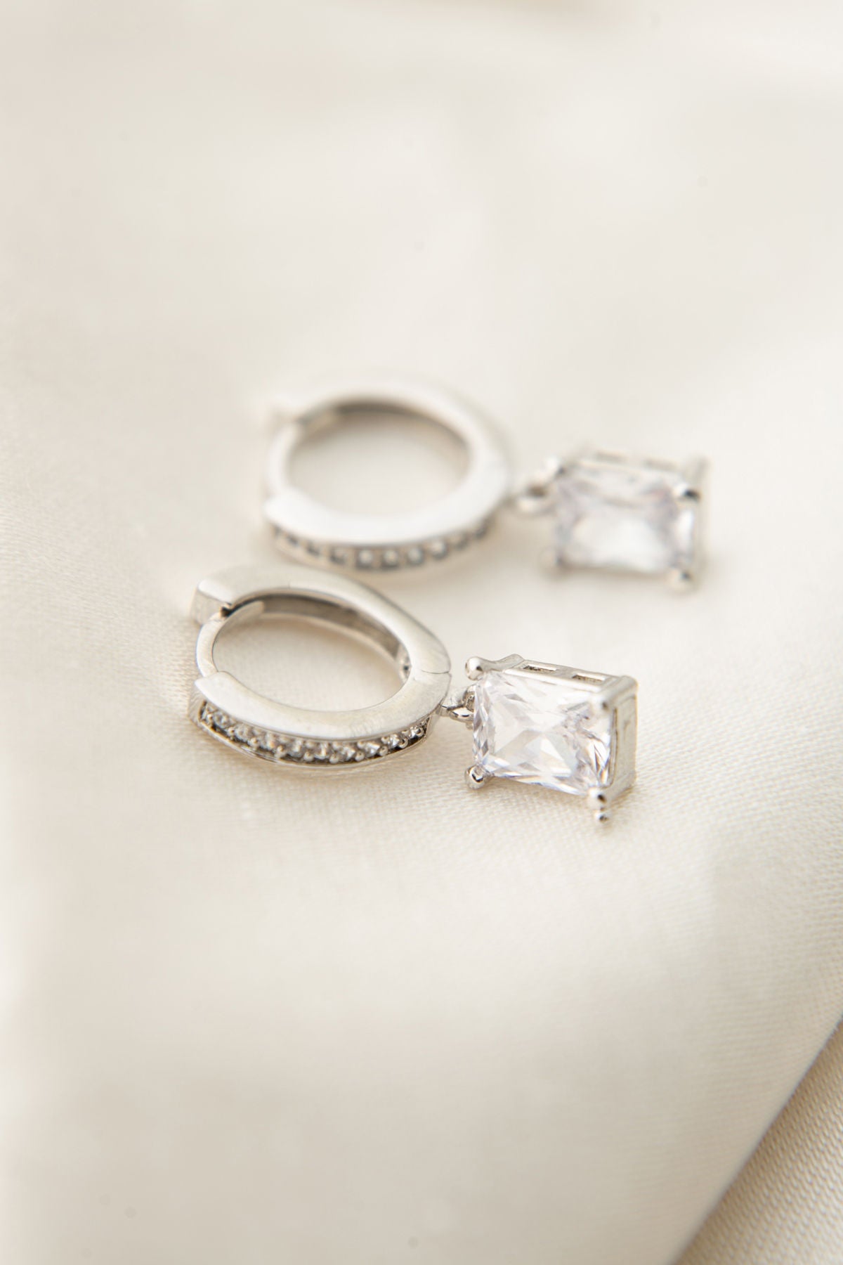 07acbb7c36bac12df80056efba39a9b2