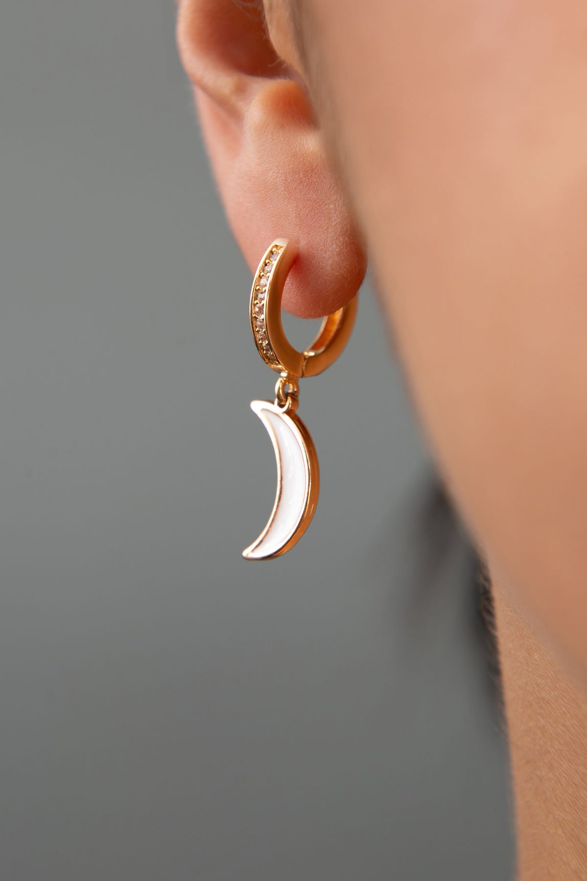 99eb9b7f7f4ef8a8394a67676dad023e