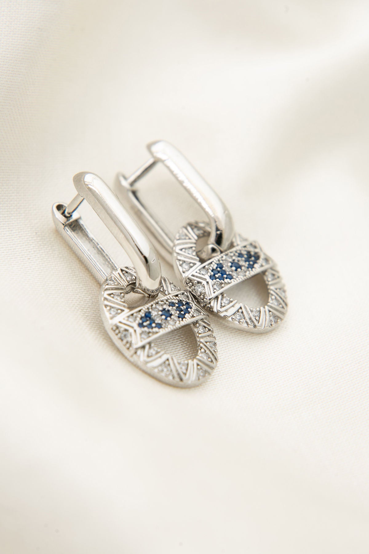 93eb2f01eed6b23dd376c6201868735f