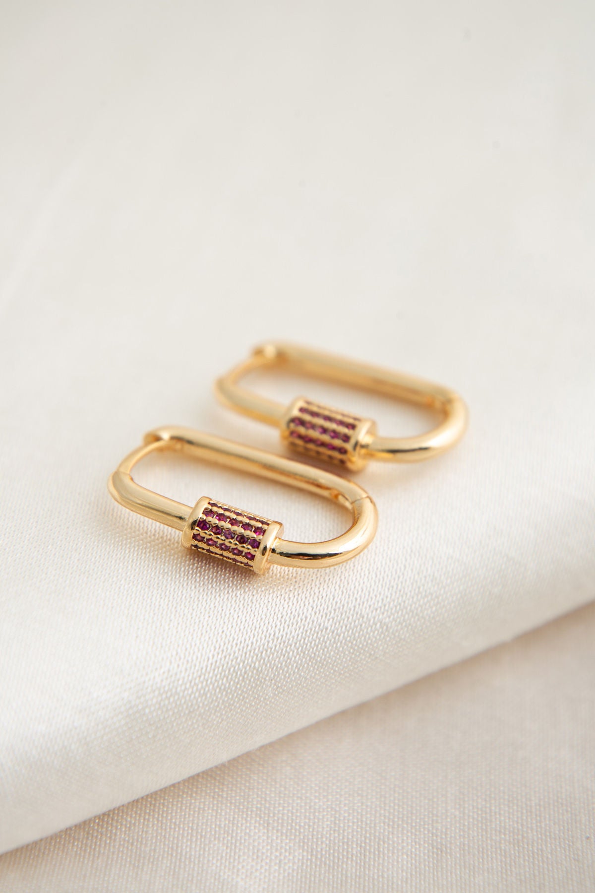 7044b8a06c3aebbe939e2bc311c0ffc9