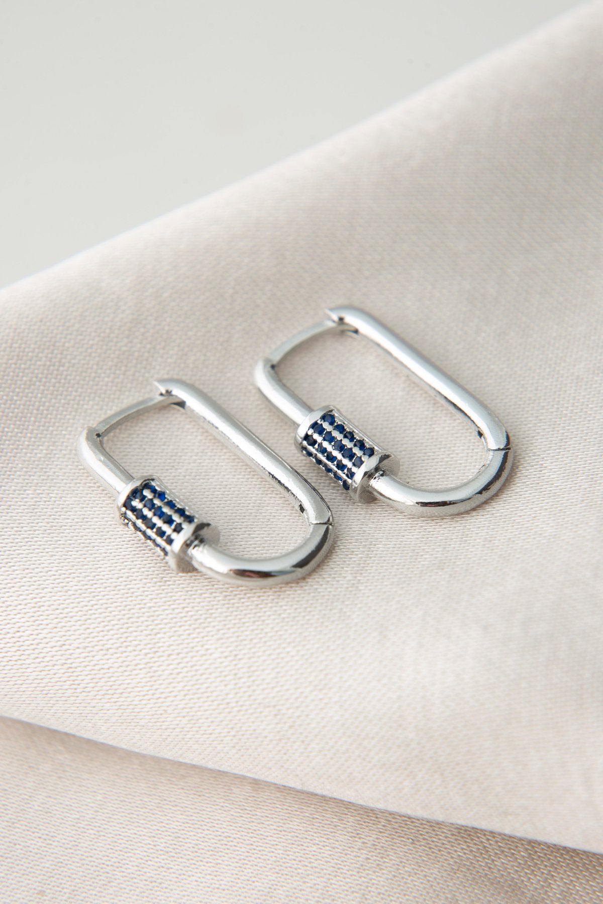 6f2eb16f02826f68fb0996061752a303