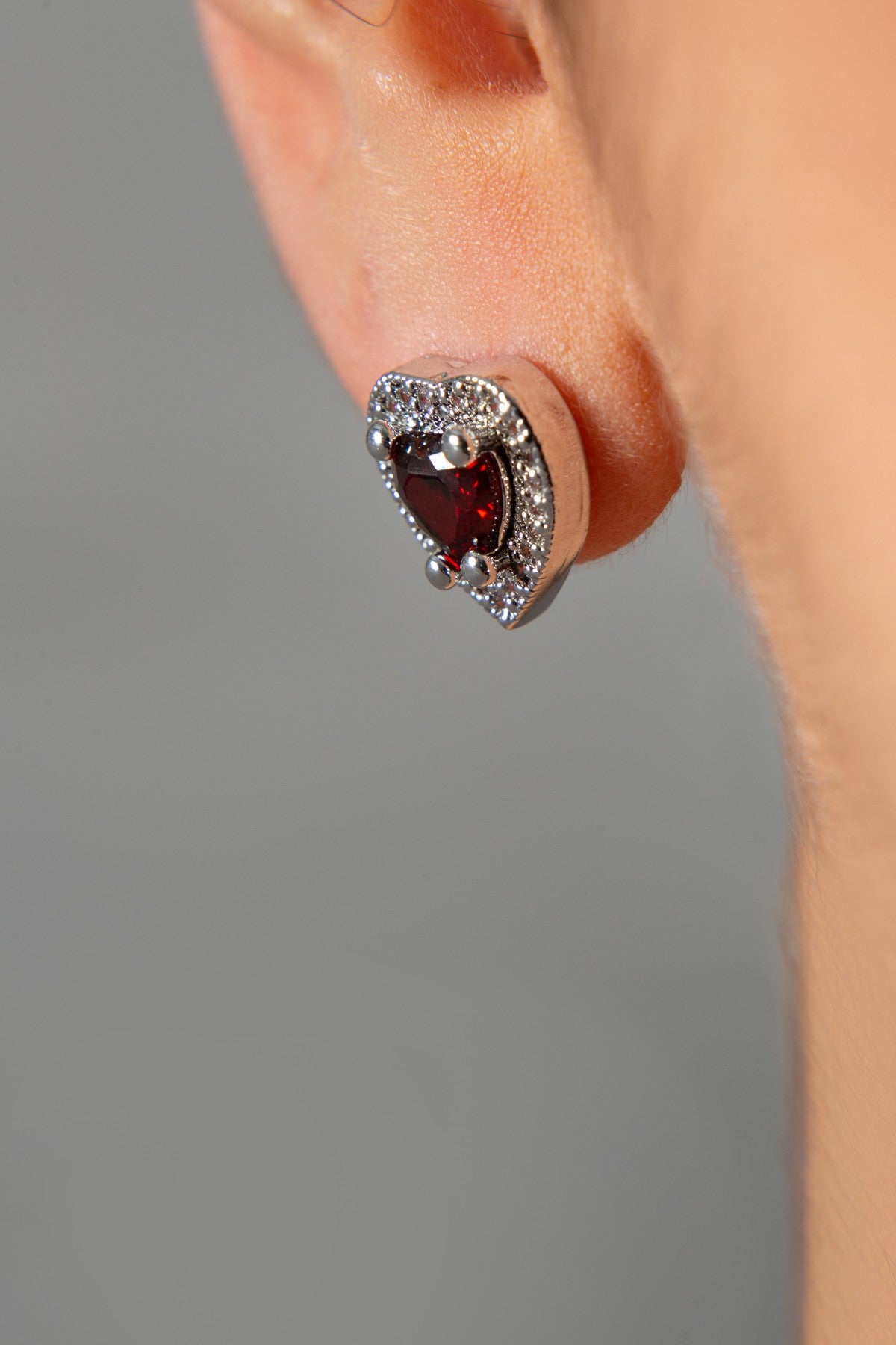 79a13d77f34b8e68a49bdef3747465bd