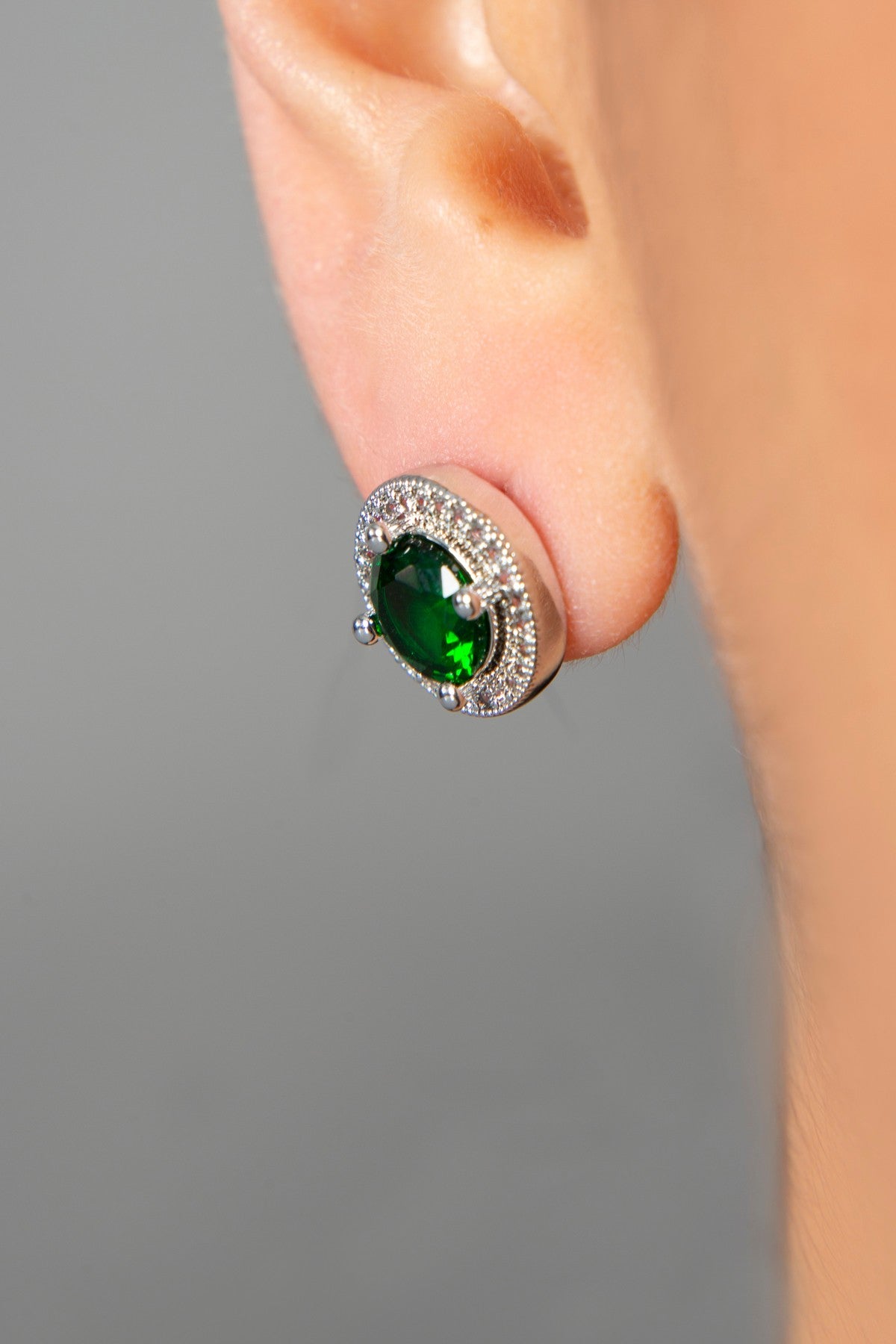 639f089f2b7e1b5a5b9ec3f1a669b412