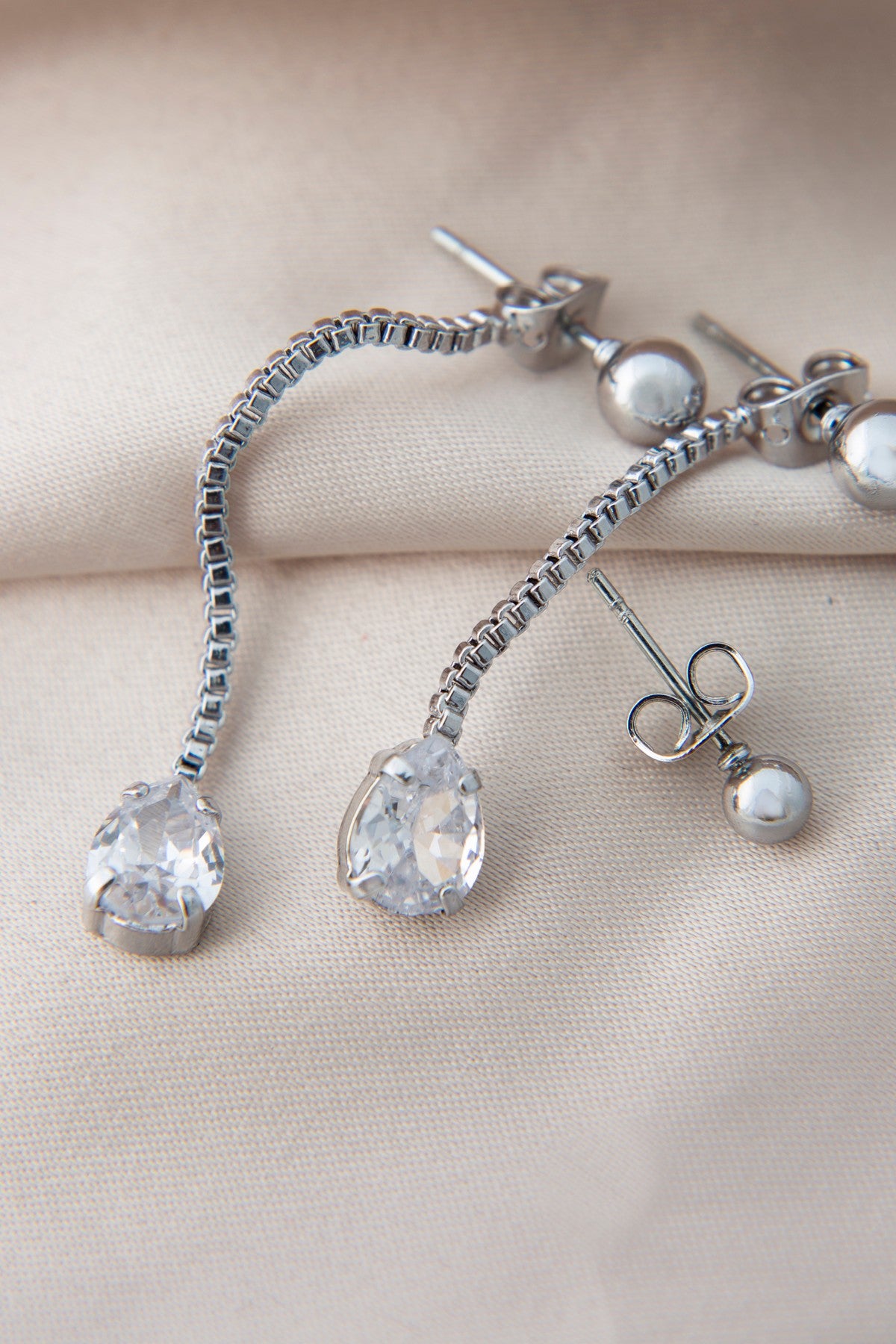 d306137e0dcd7ad9cff4dfc7a48b4c39