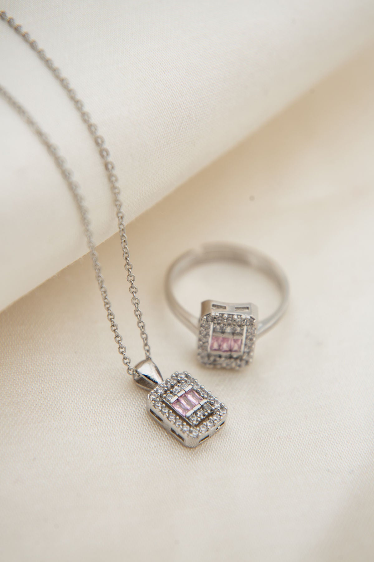 e69bad45cc183287c251f202f17ca8dd