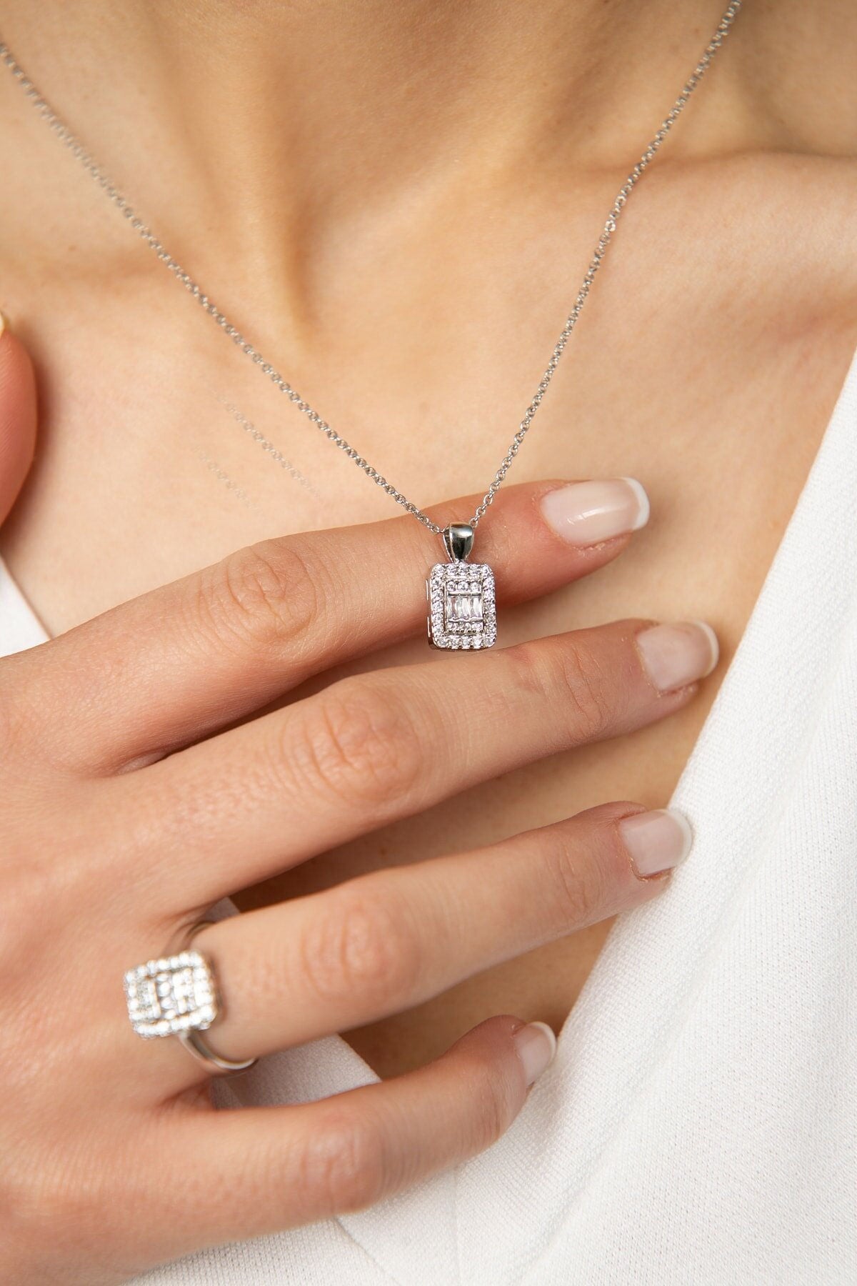 978a30d40e0a5a1434675eb1d7413fbd