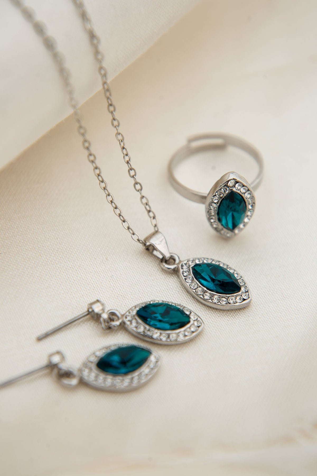 aa2f1c6c67b684b13a4ce853bff60389