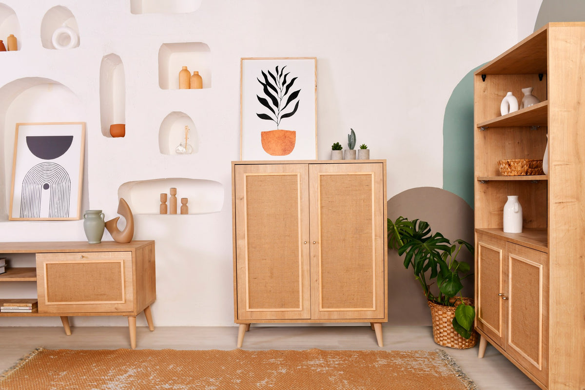 Stol za posuđe, Jüt Sideboard