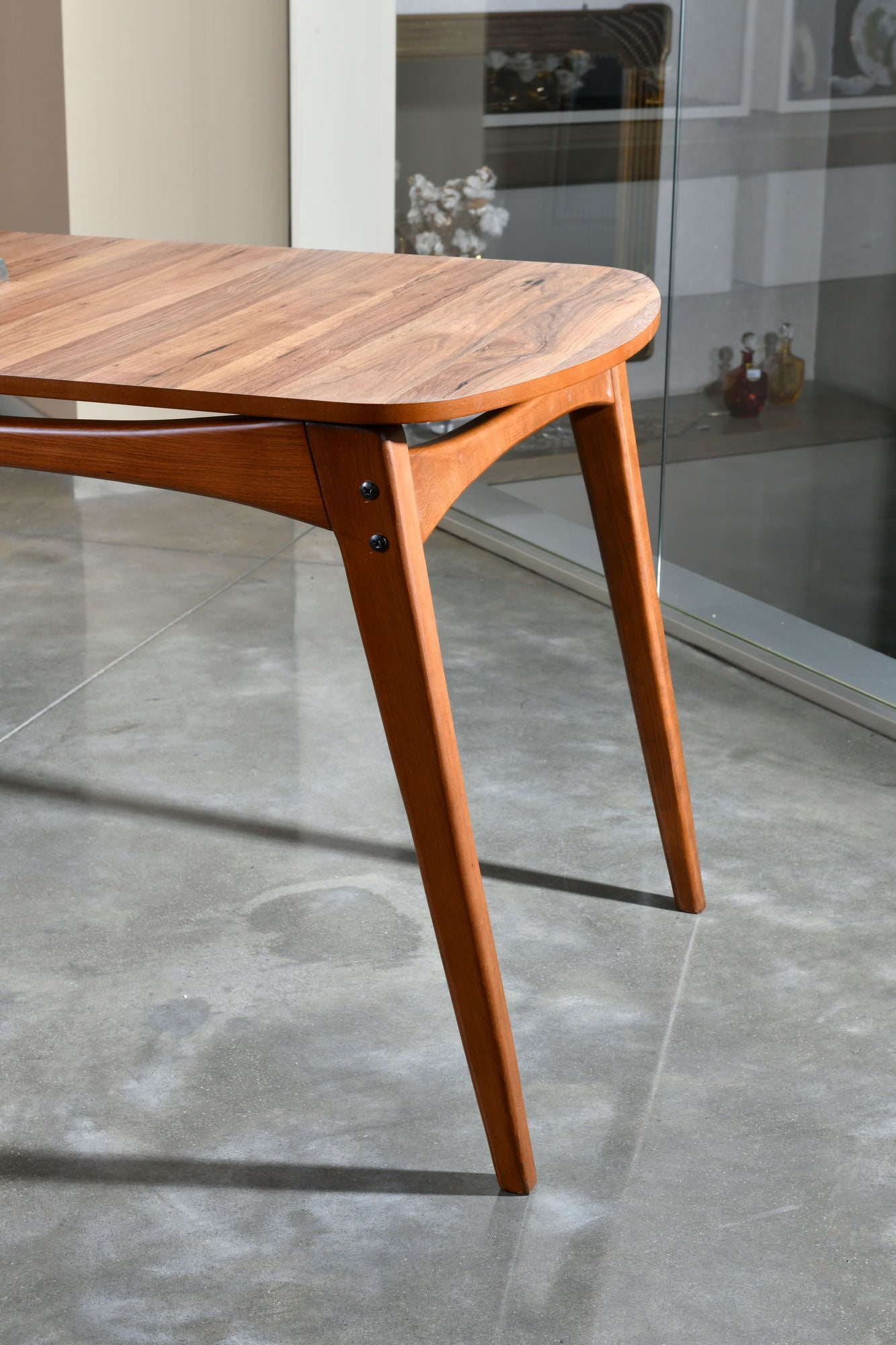 Stol za blagovanje, Orah, Touch - Wooden
